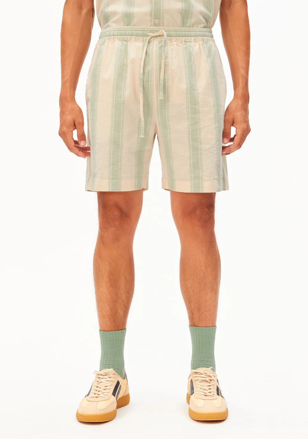 armedangels homme short raye coton bio lin ecru vert l armoire poethique  2 