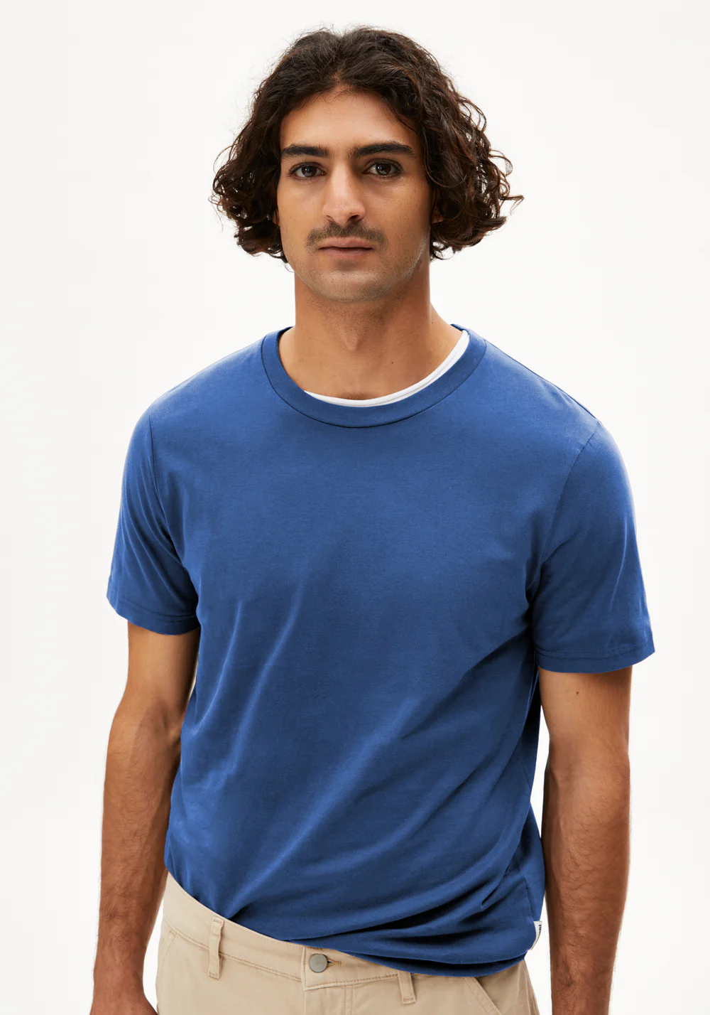 armedangels homme t shirt basique jaames coton bio bleu l armoire poethique  4 