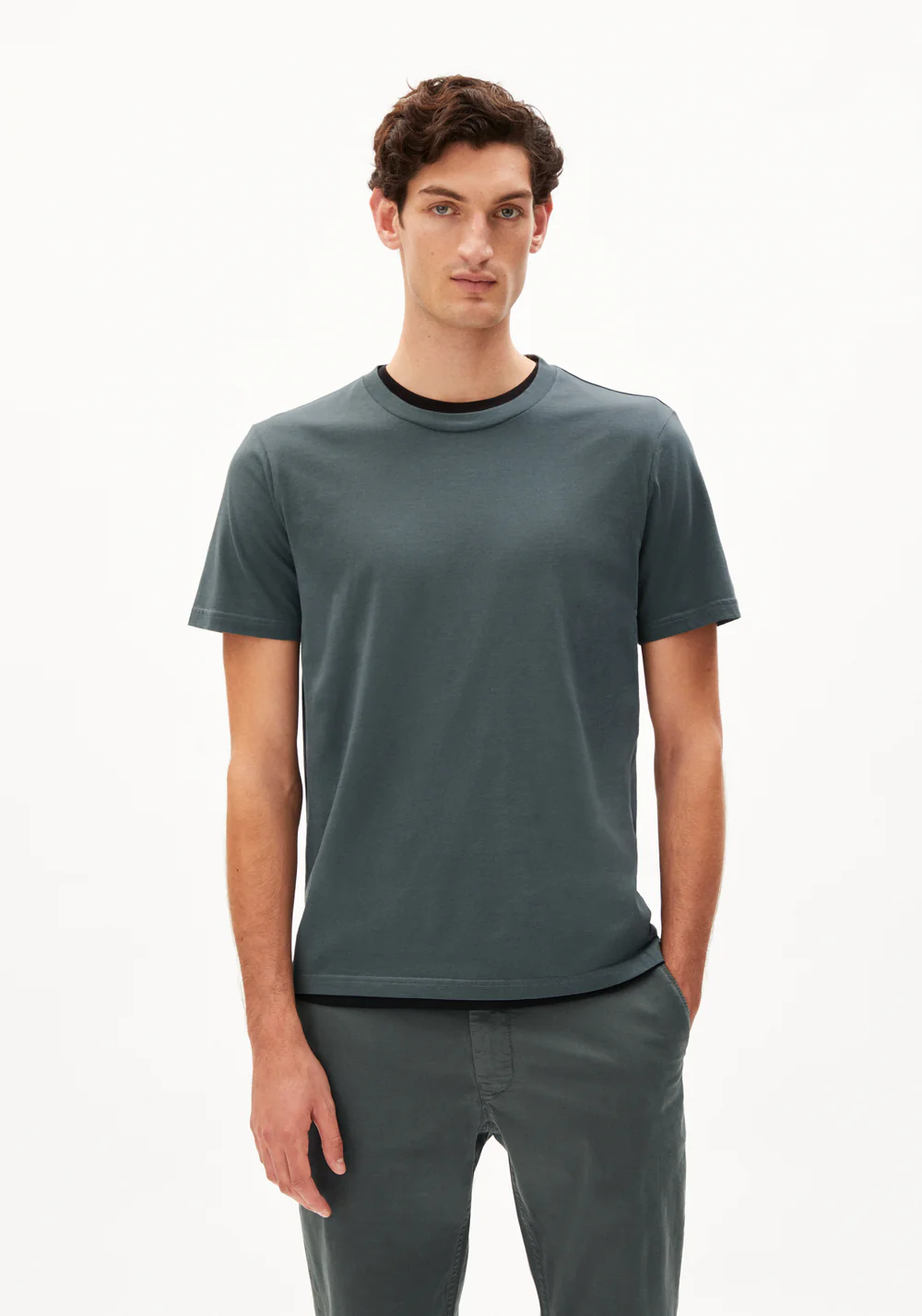 armedangels homme t shirt basique jaames coton bio gris acier l armoire poethique  1 