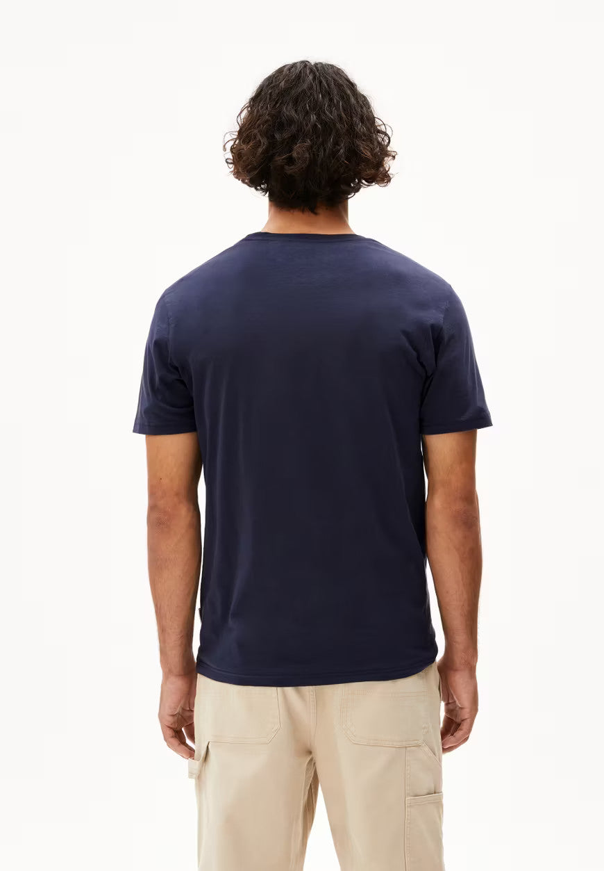 armedangels homme t shirt jaames coton bio night sky bleu l armoire poethique  2 