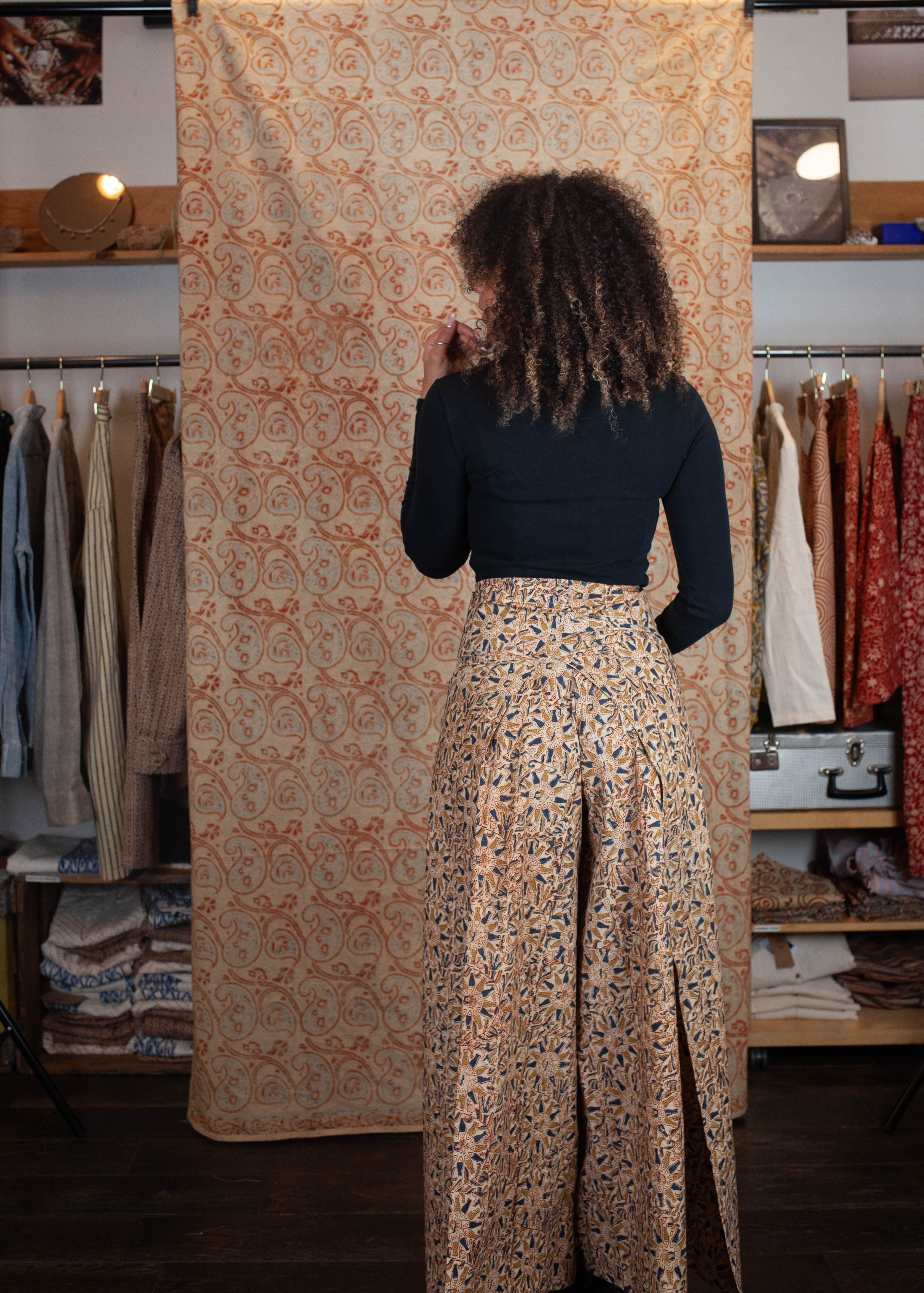 azaadi femme pantalon saraswati machalee poisson bleu vert ecru coton bio l armoire poethique  4 