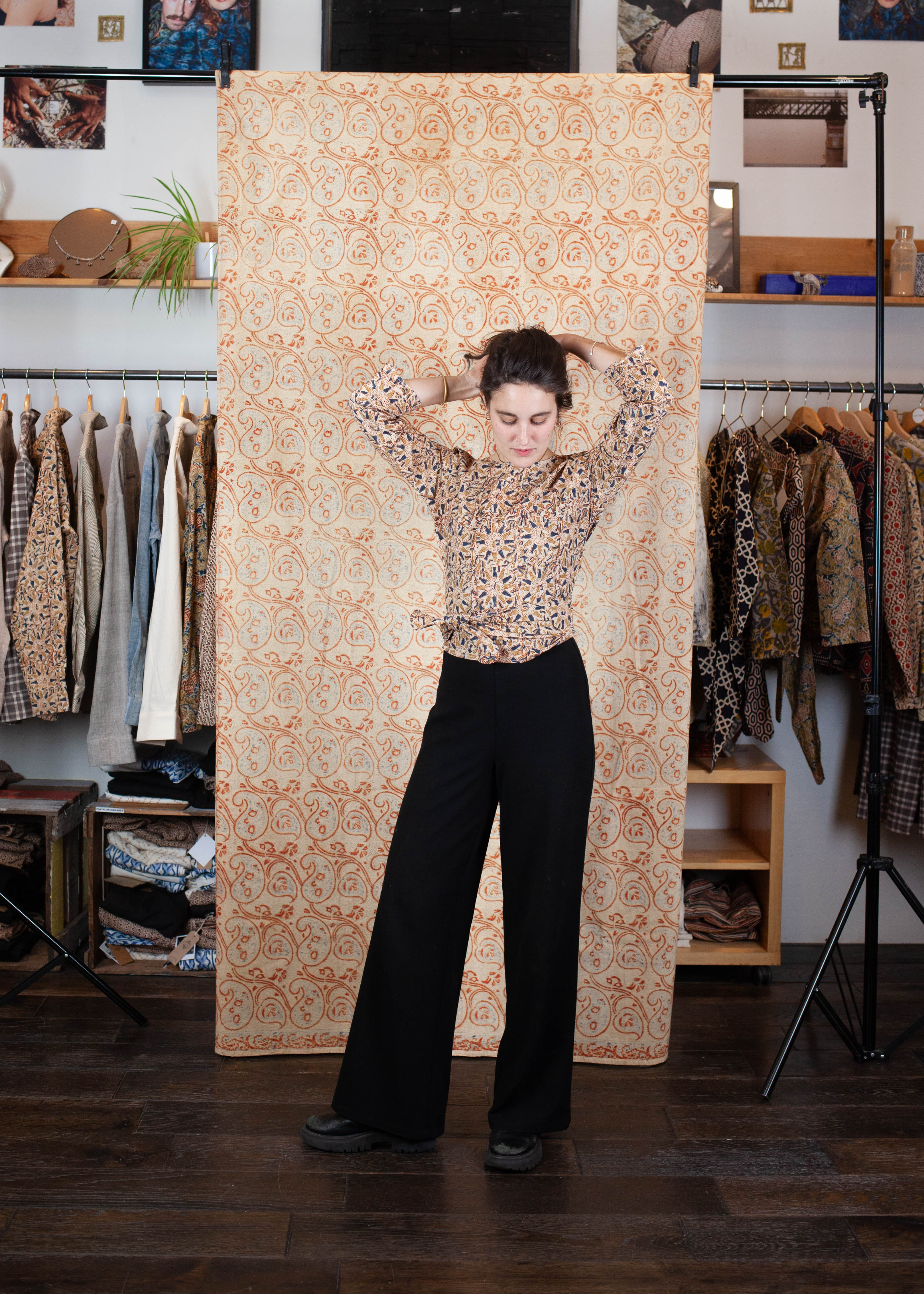 azaadi femme top benares machalee poisson bleu vert ecru coton bio l armoire poethique  5 