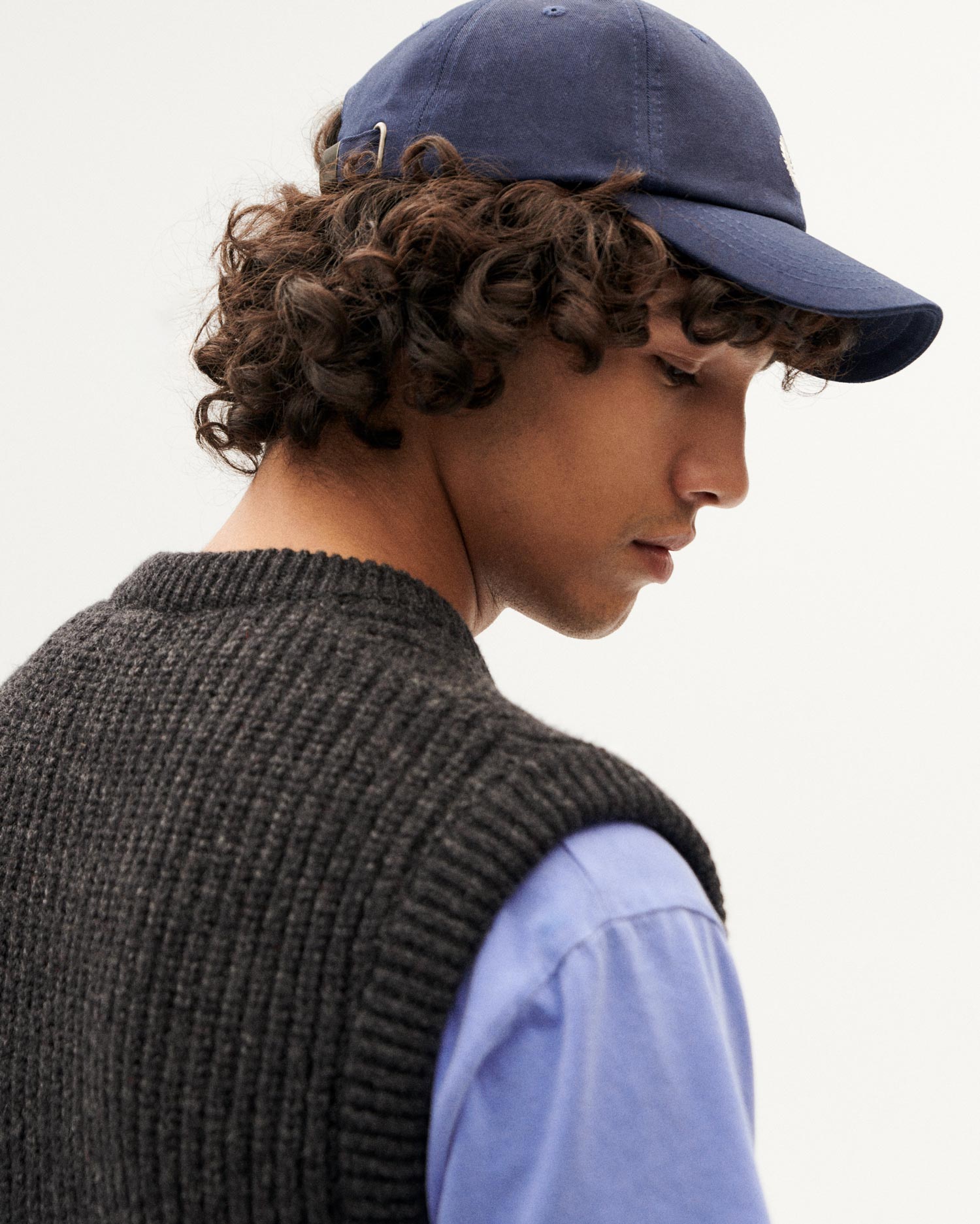 casquette en coton bio chris contrast  bleu marine thinking mu unisexe casquette chris soleil coton bio bleu marine l armoire poethique 5