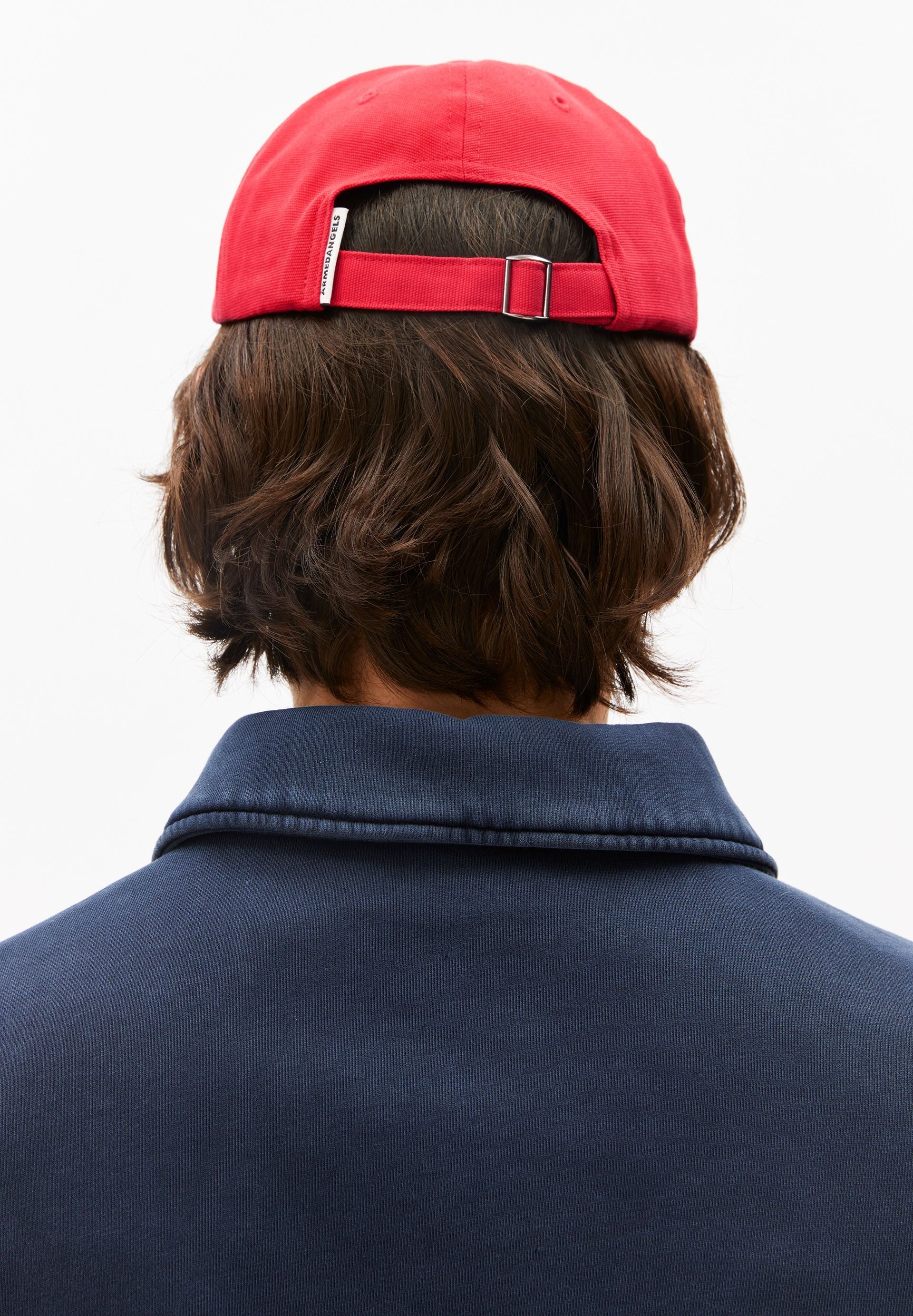 casquette en coton bio yenaas bold  rouge armedangels unisexe casquette yenaas bold coton bio rouge l armoire poethique 3