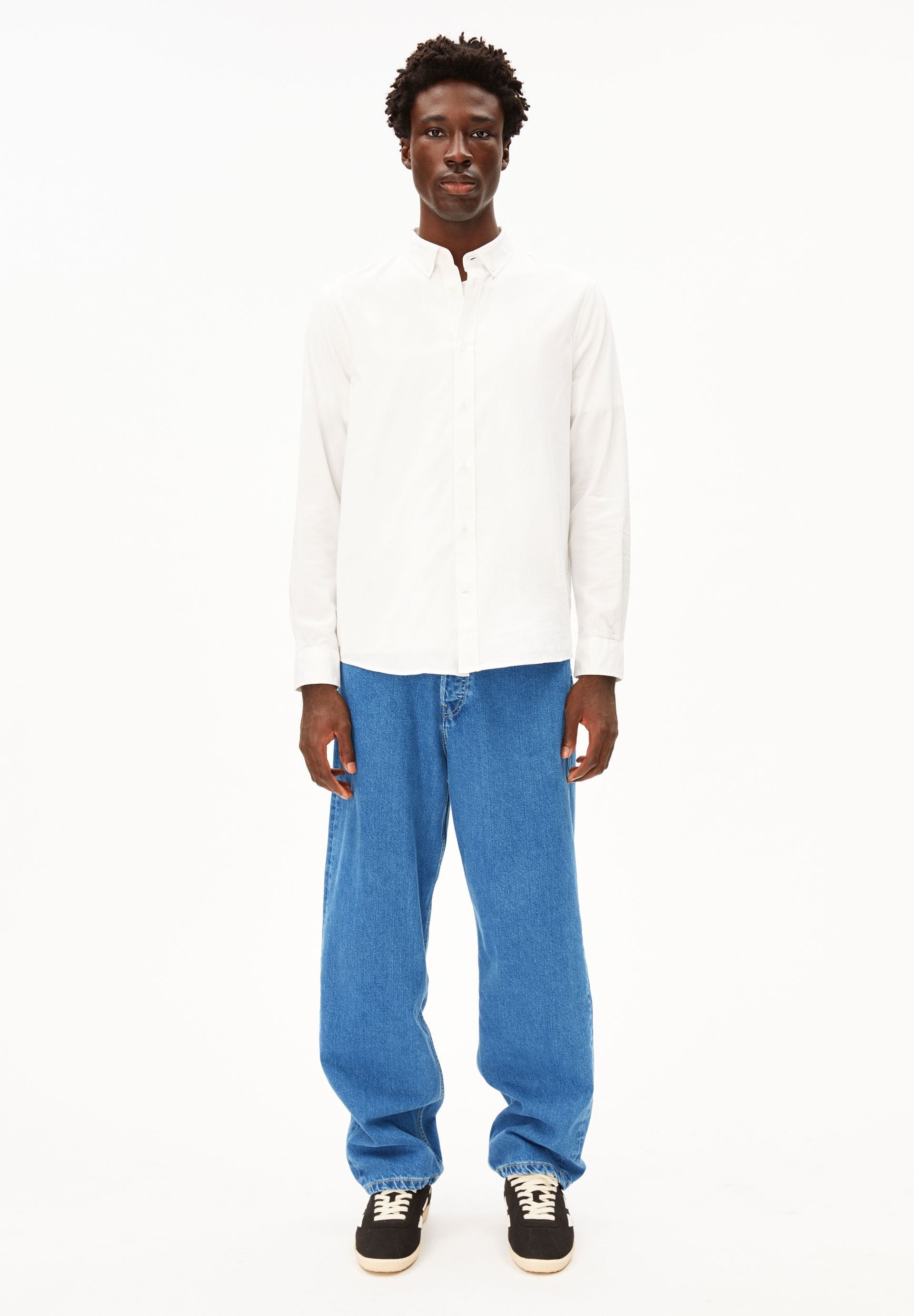 chemise en coton bio quaasa  blanc armedangels homme chemise quaasa coton bio blanc l armoire poethique 5