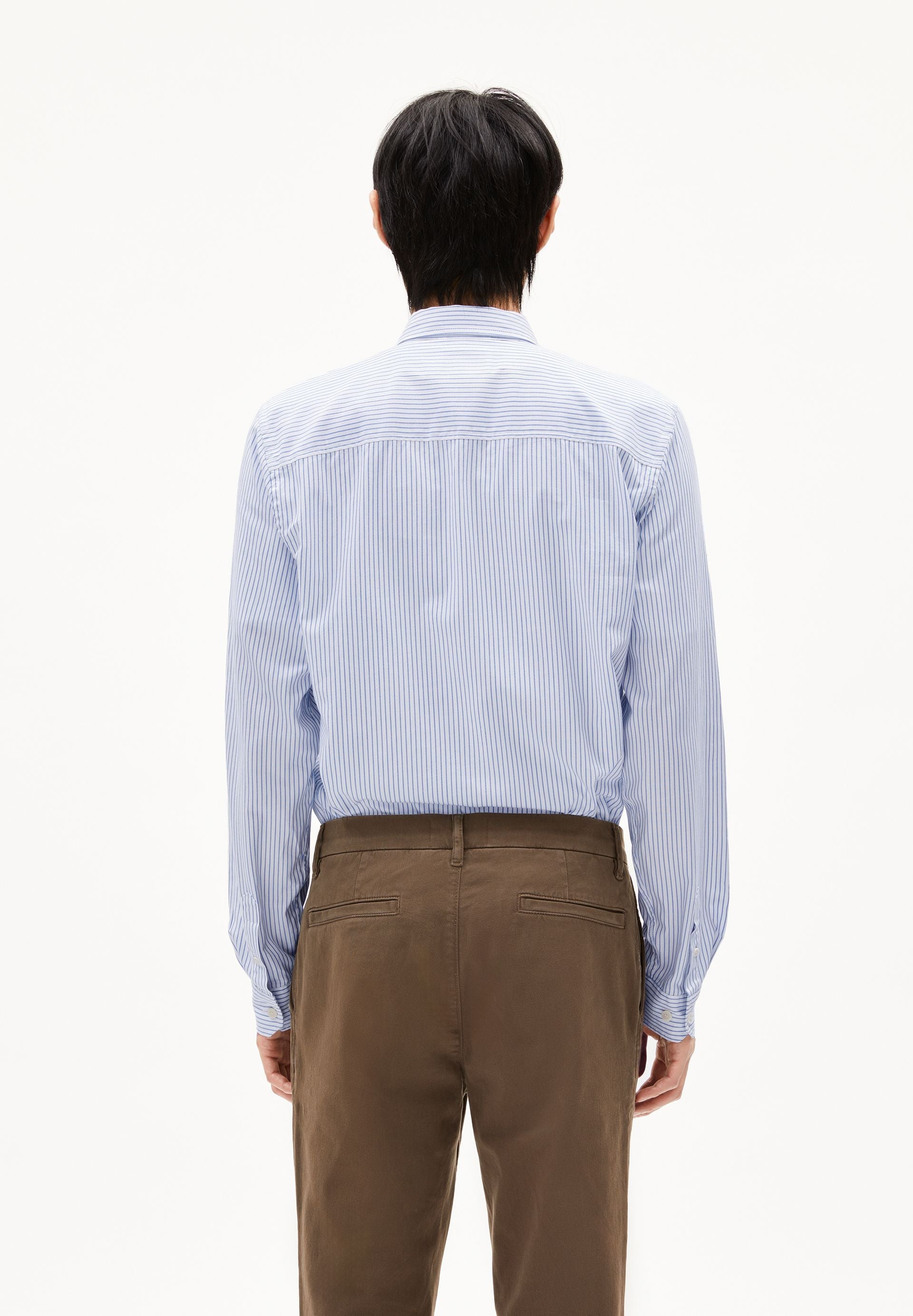 chemise en coton bio quaasa  bleu ray armedangels homme chemise ray quaasa coton bio blanc bleu l armoire poethique 2