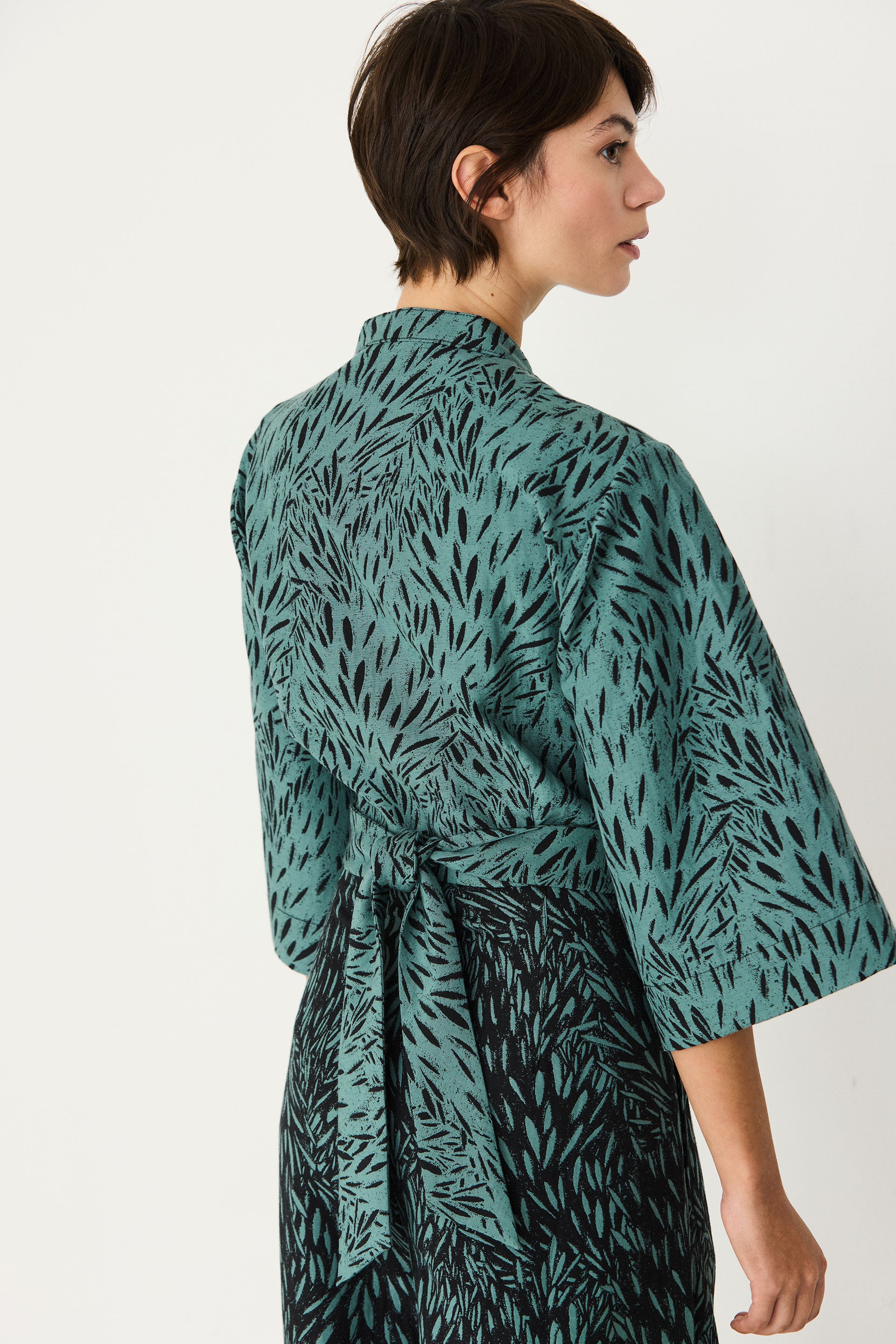 combinaison en coton bio kattalin leaves  vert et vert fonc skfk femme combinaison kattalin leaves coton bio vert vert fonc l armoire poethique 2