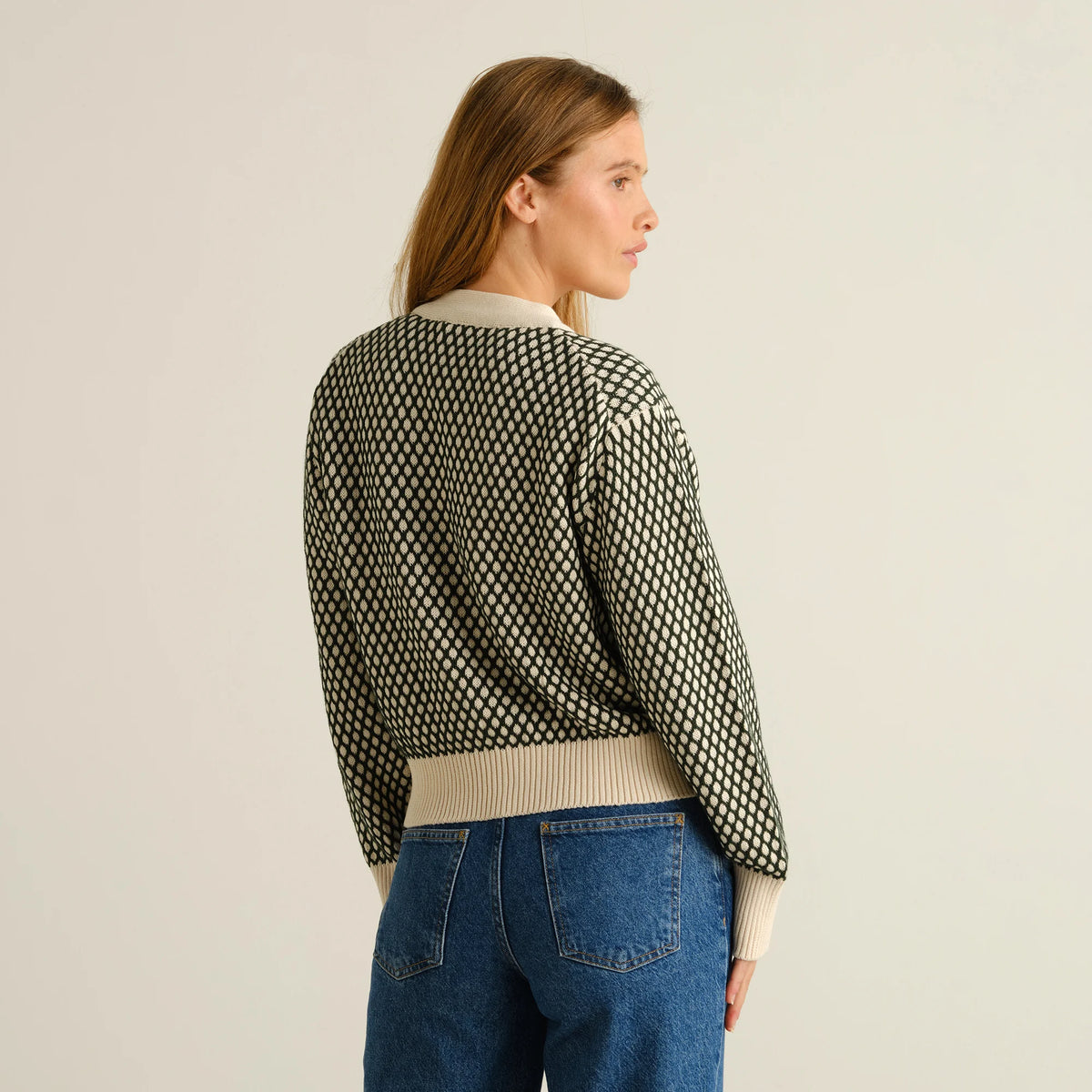 dedicated femme cardigan en coton bio kanan bubble creme et vert fonce l armoire