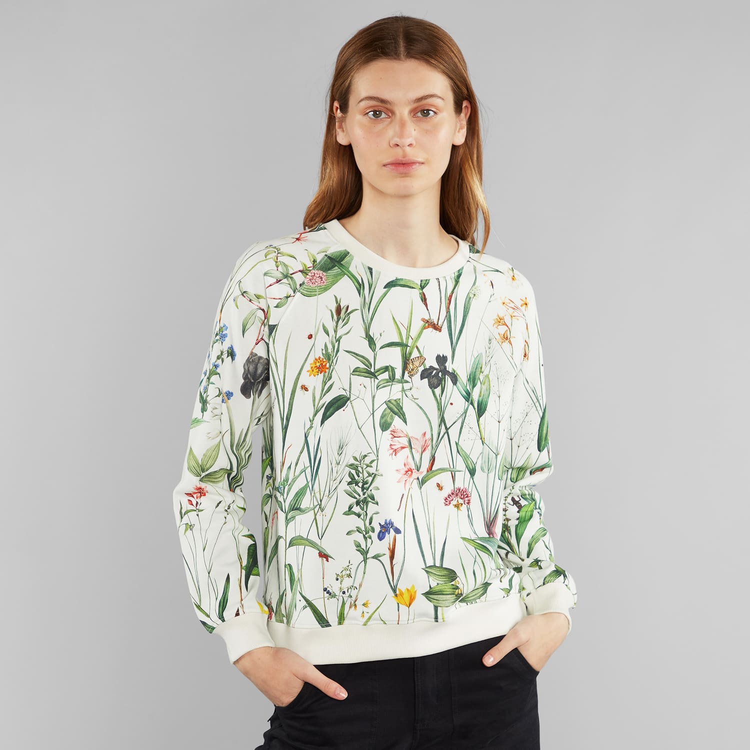dedicated femme sweat ystad flower field coton bio creme l armoire poethique  1 