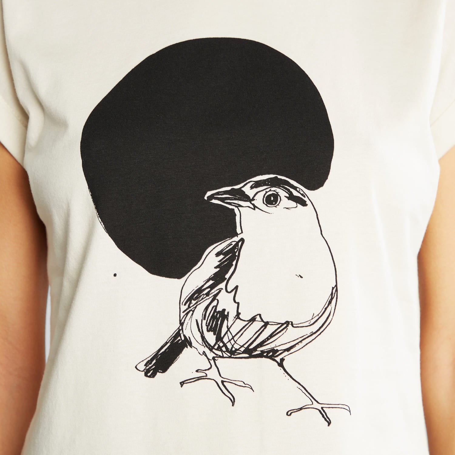 Tee-shirt oiseau en coton bio · crème - visby stina bird circle white rainy day