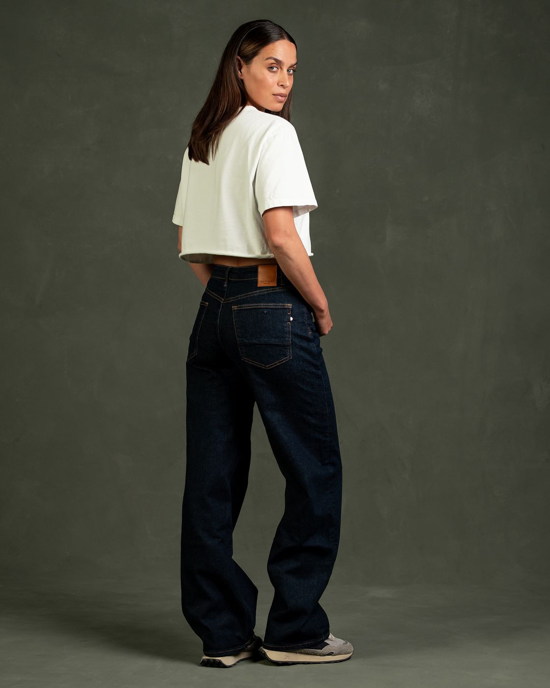 femme jean ballon en coton regeneratif bleu brut   lucy loose eflow rinse l armo