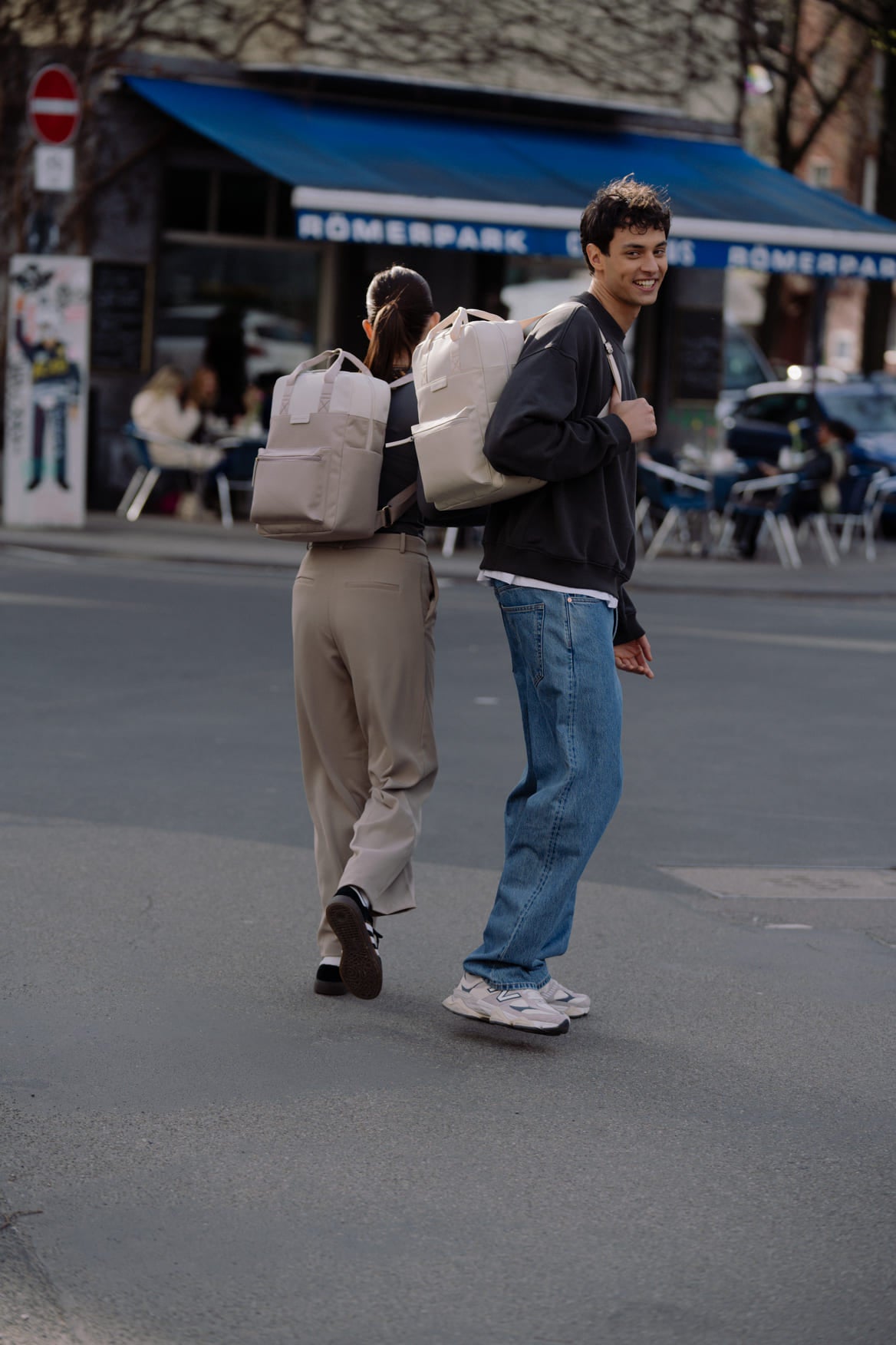 kapten and son unisexe sac a dos aarhus taupe polyester recycle l armoire poethique  2 