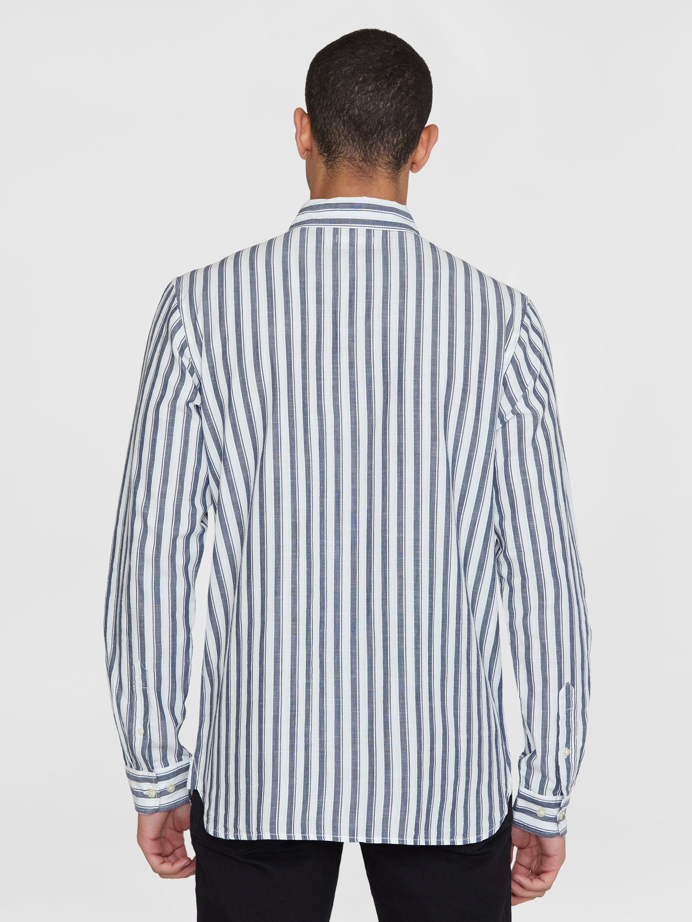 Chemise large rayée en coton bio · bleu rayé - loose striped slub shirt