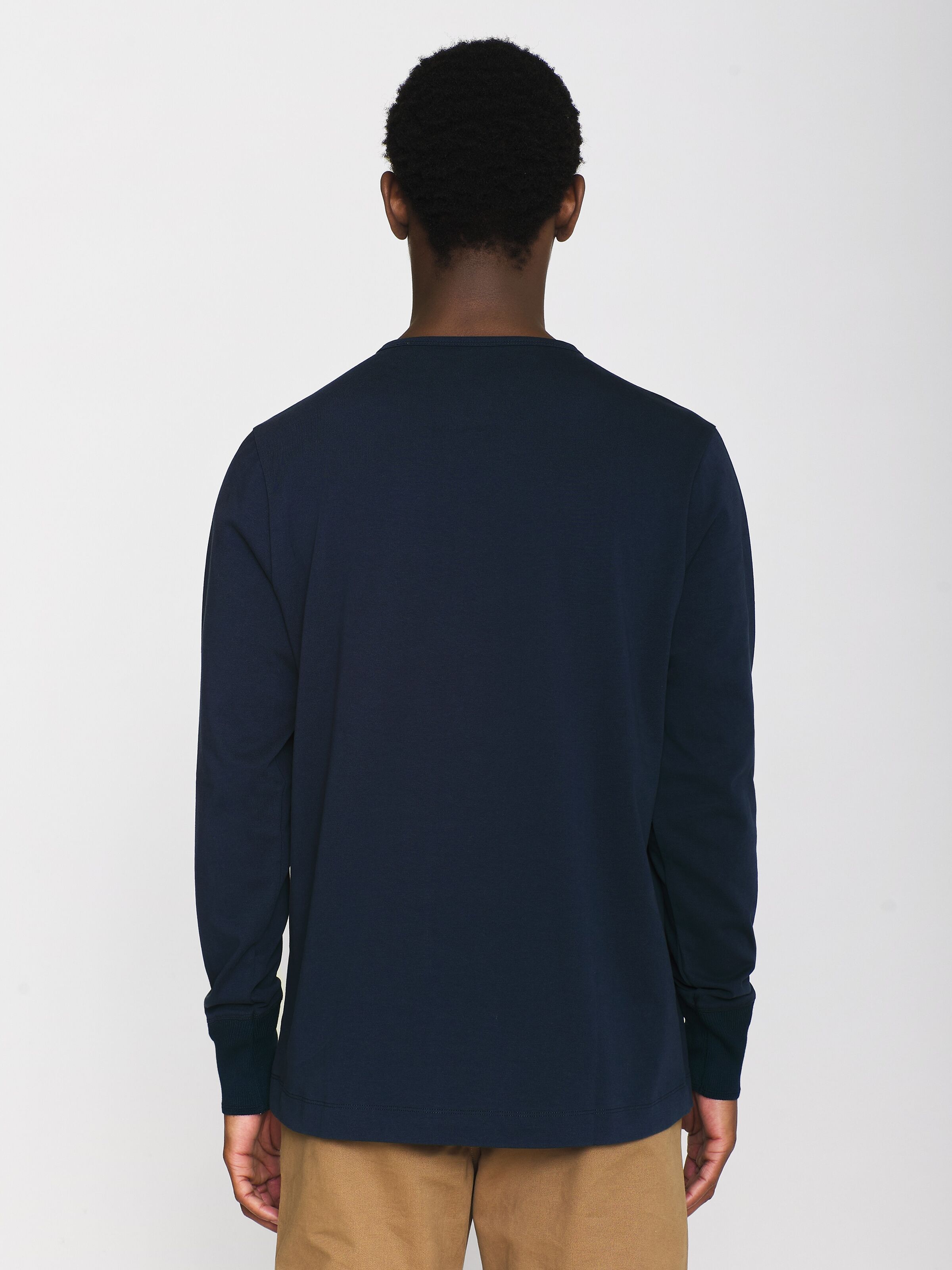 knowledge cotton apparel homme t shirt BO long sleeve henley coton bio bleu marine l armoire poethique  3 