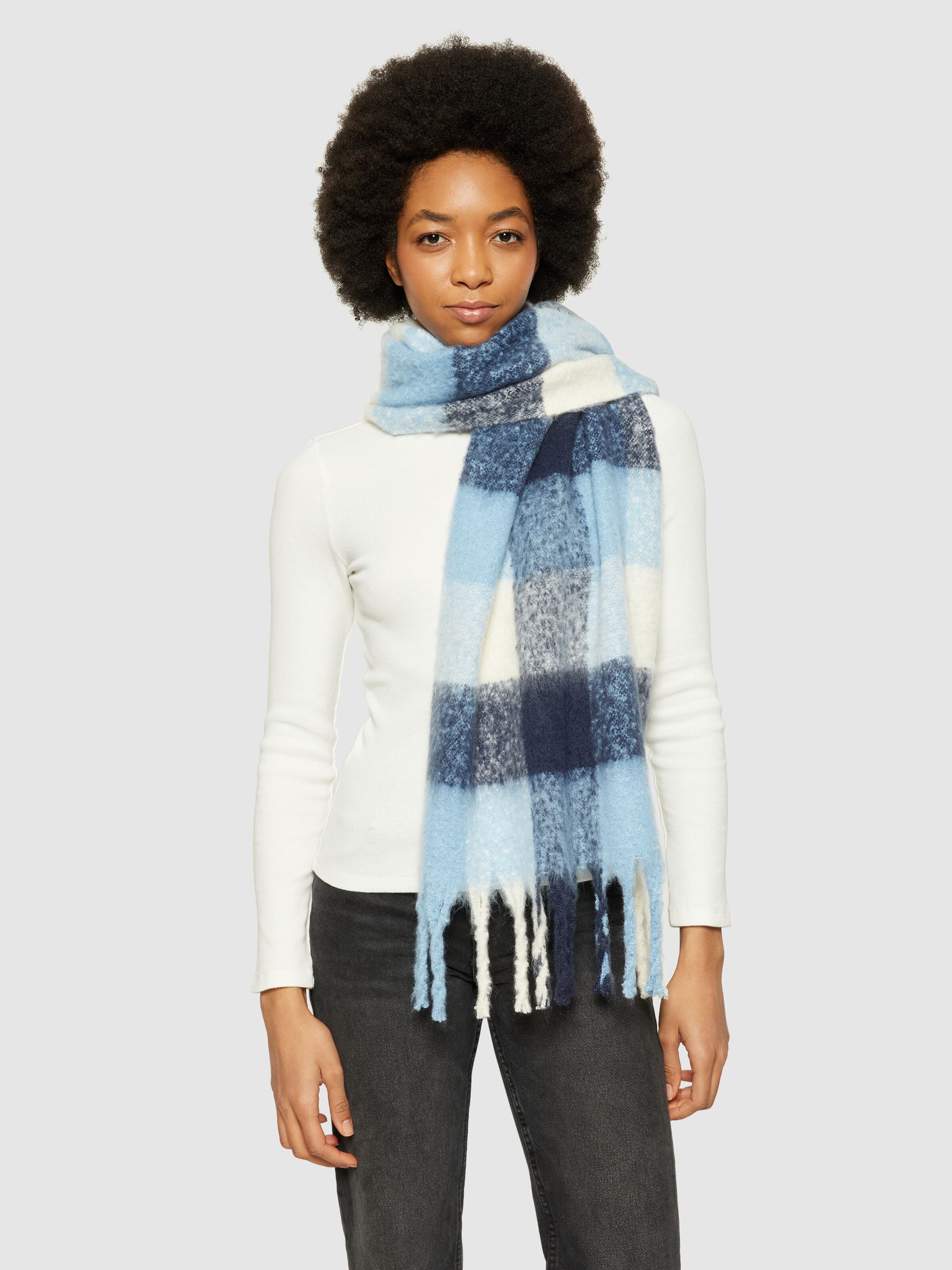 knowledge cotton apparel unisexe echarpe check scarf polyester recycle bleu l armoire poethique  4 