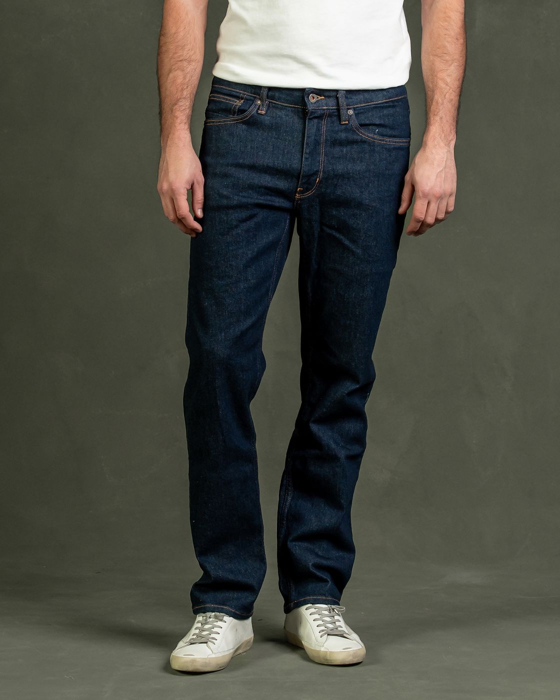 kuyichi homme jean droit en coton regeneratif bleu brut   scott regular dark rin