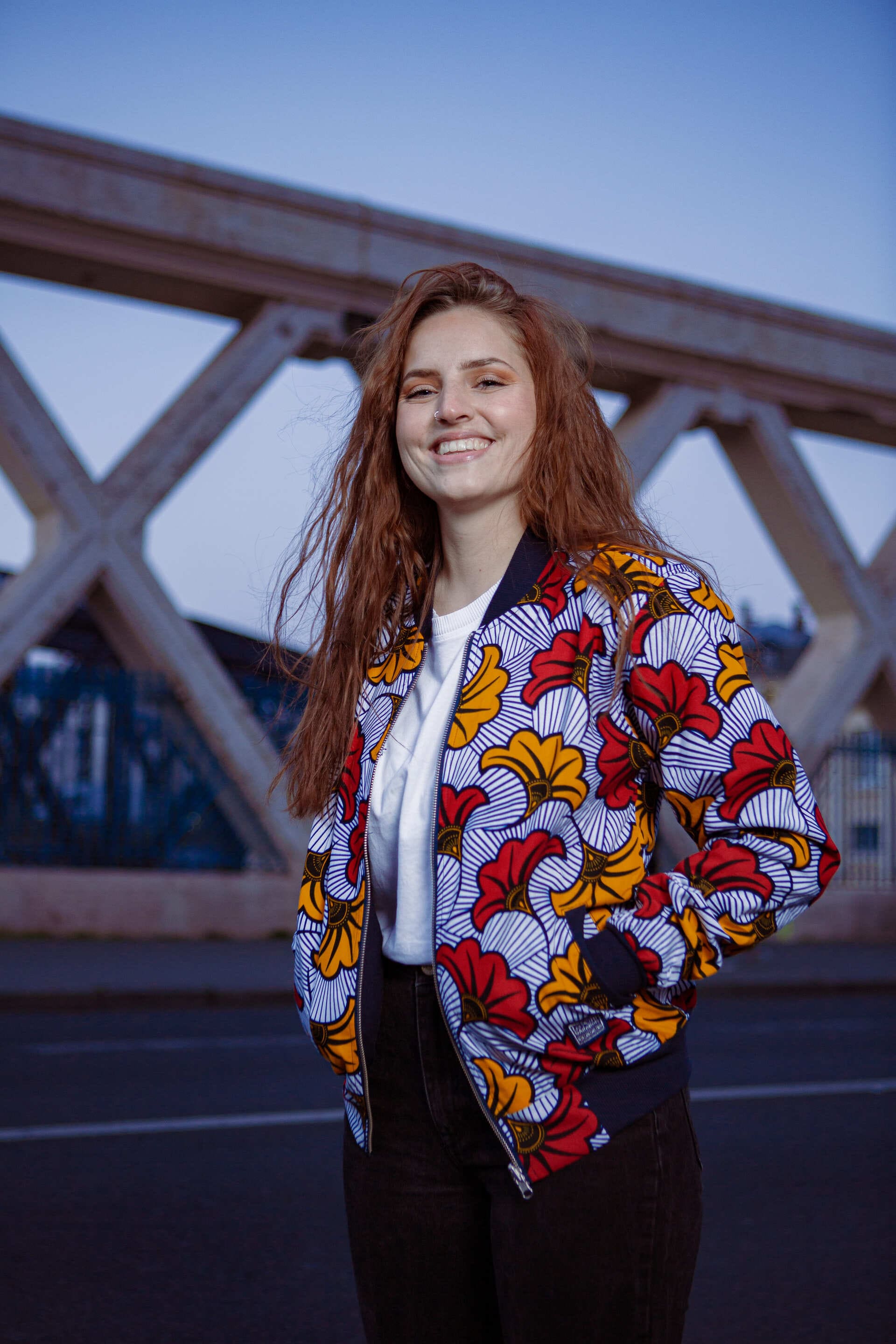 Bombers réversible en coton et wax de coton Loumpoul · rouge et jaune et bleu marine