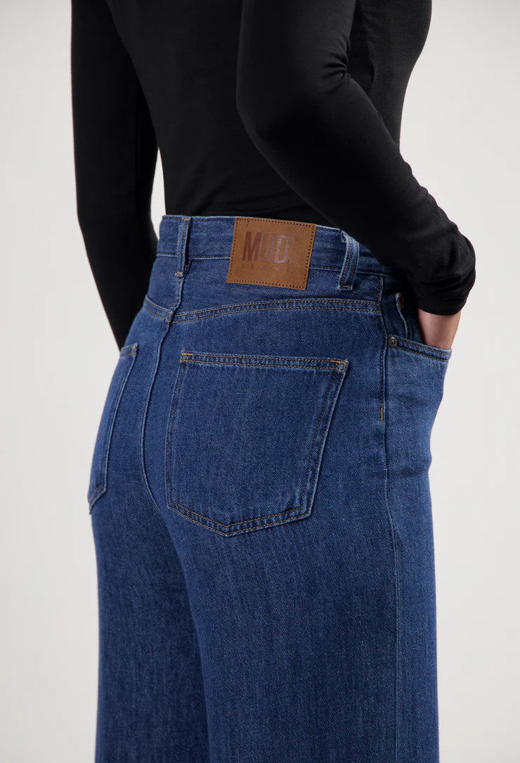 mud jeans femme sara high loose flow stone indigo coton bio lin recycle l armoire poethique 1 