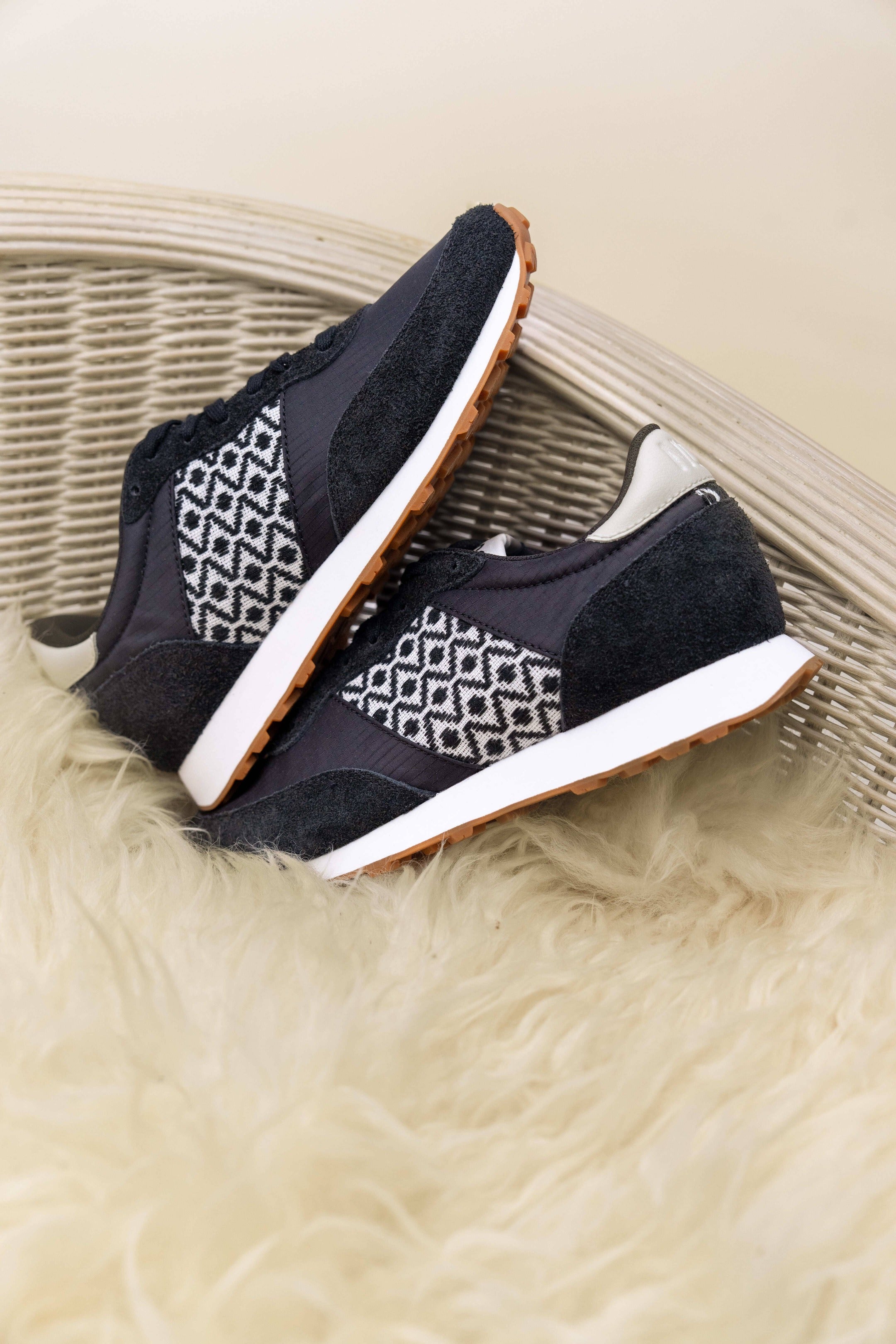 ngo shoes unisexe hoi an black ripstop blanc noir mesh l armoire poethique  5 