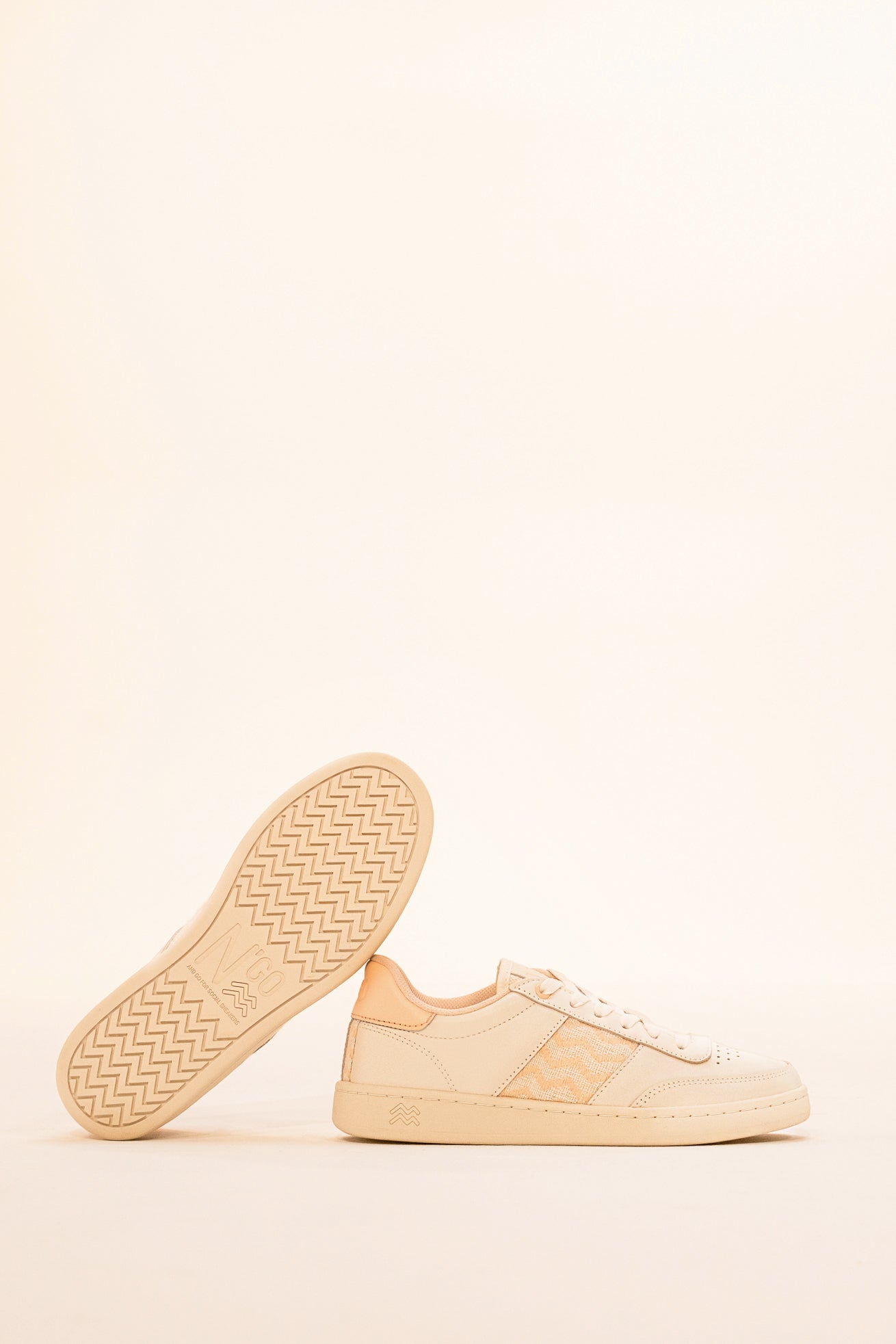 ngo shoes unisexe saigon 24 peach creme peche cuir l armoire poethique  3 
