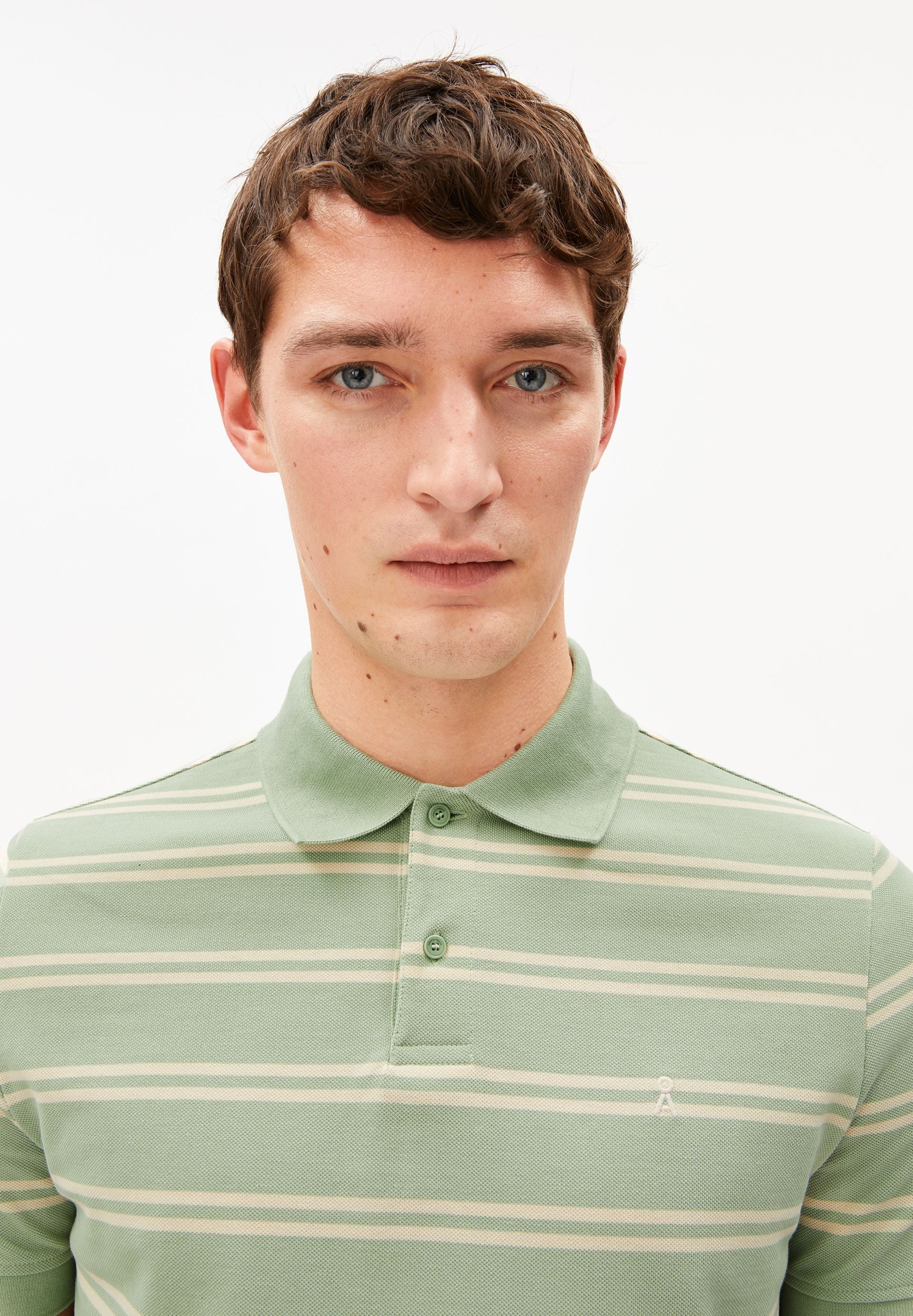 polo ray en coton bio  cru et vert clair armedangels homme polo ray coton bio cru vert l armoire poethique 3