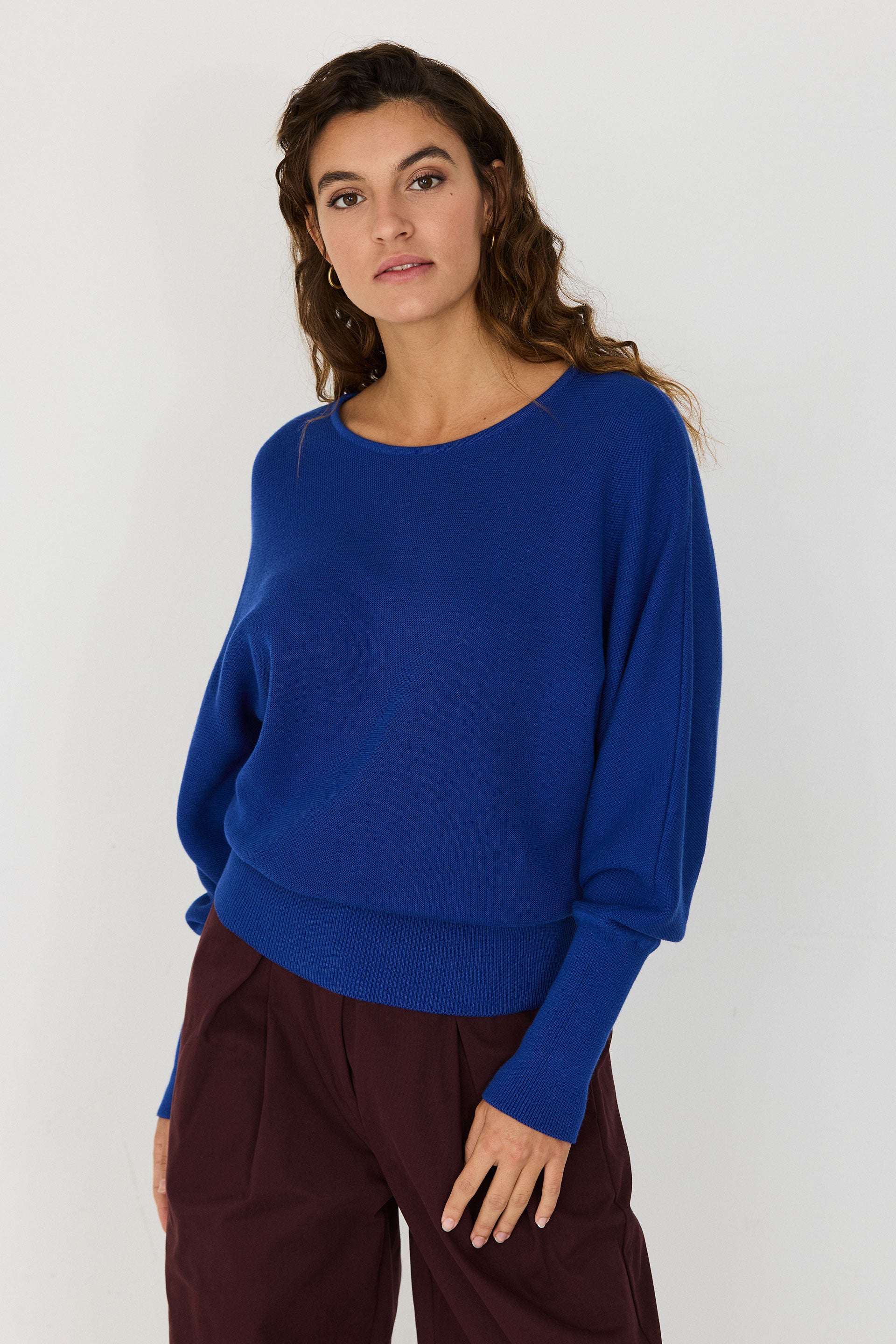pull col rond en coton bio ibar  bleu skfk femme pull col rond ibar coton bio bleu l armoire poethique 2