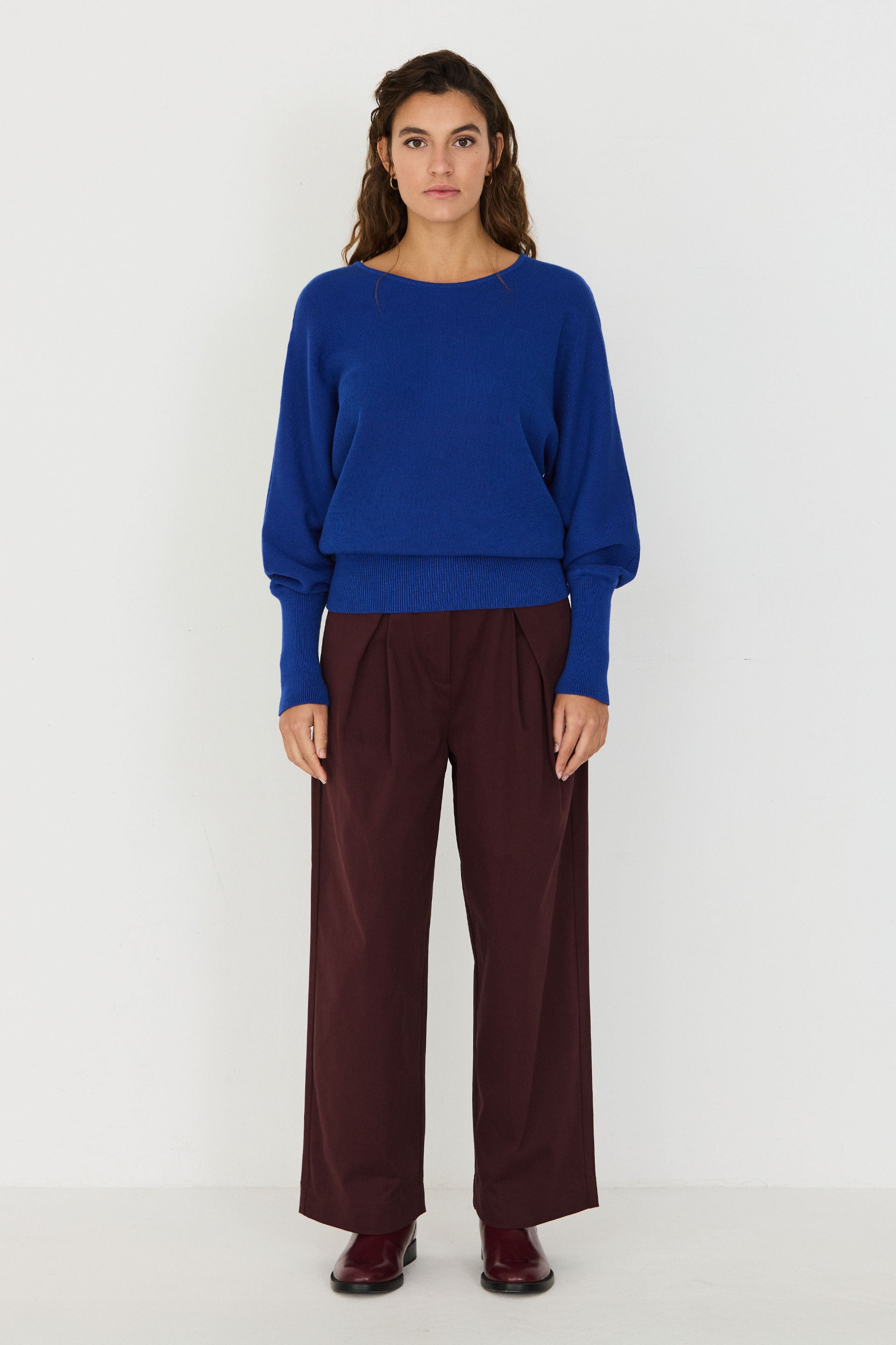 pull col rond en coton bio ibar  bleu skfk femme pull col rond ibar coton bio bleu l armoire poethique 3