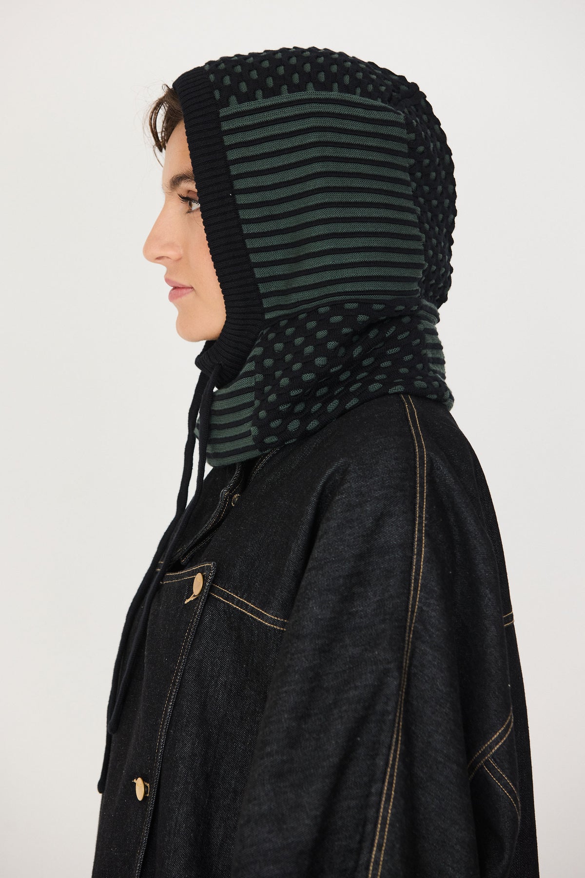 skfk femme cagoule xano coton bio vert noir l armoire poethique  4 