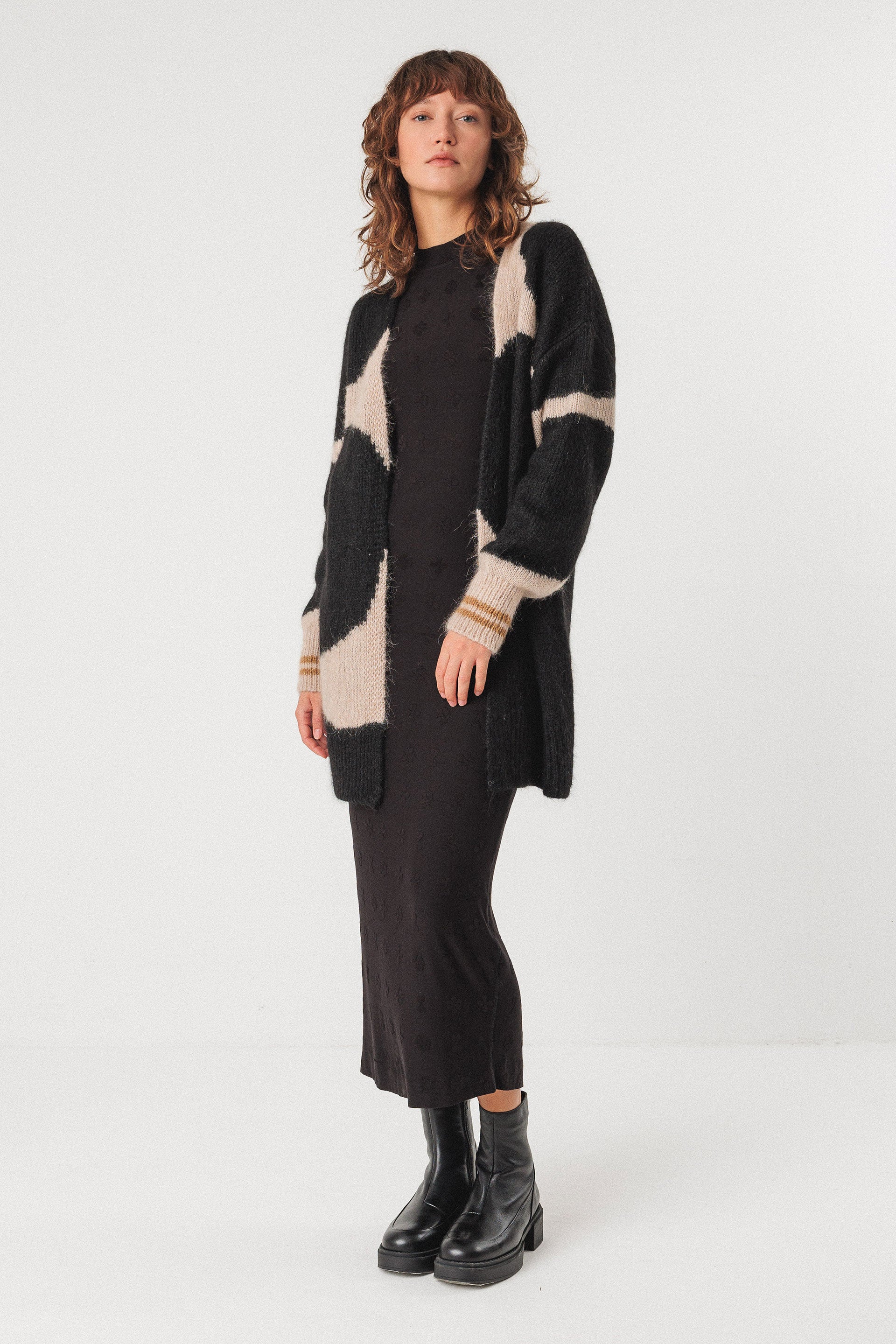 skfk femme cardigan long sua dots laine marron beige l armoire poethique  2 