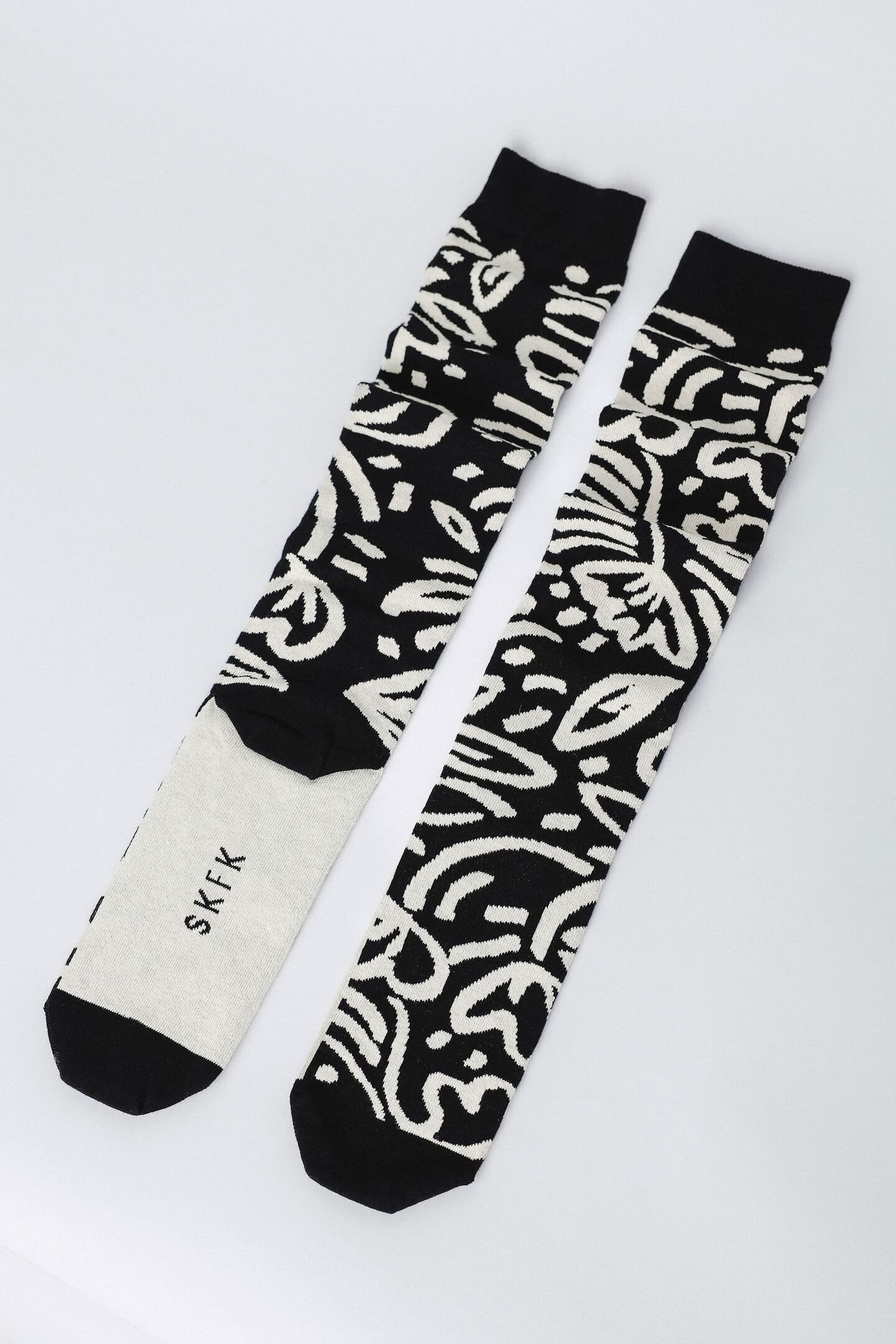 Chaussettes hautes en coton bio boal garden · noir et crème