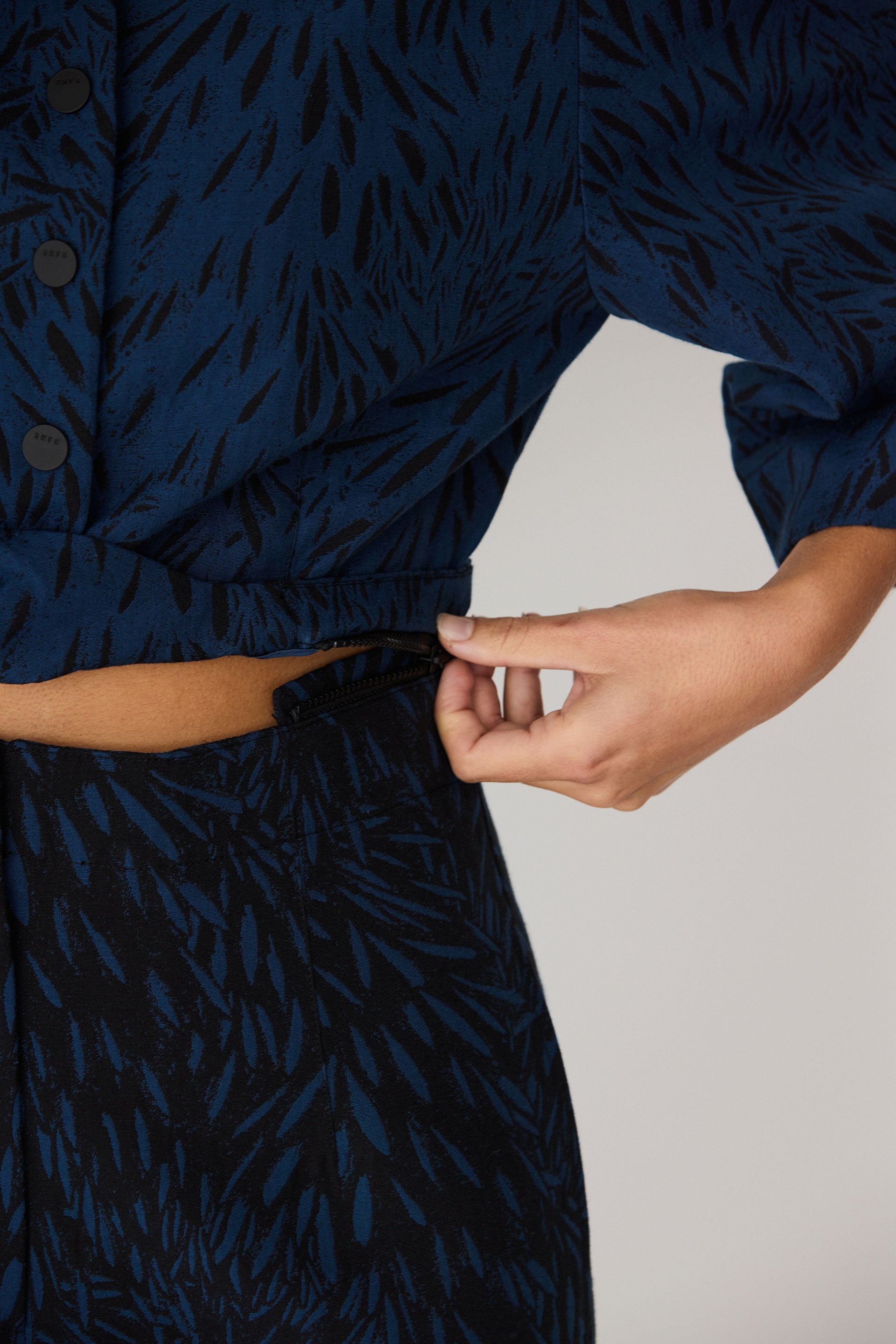 skfk femme combinaison kattalin leaves coton bio bleu petrole bleu fonce l armoire poethique 4 