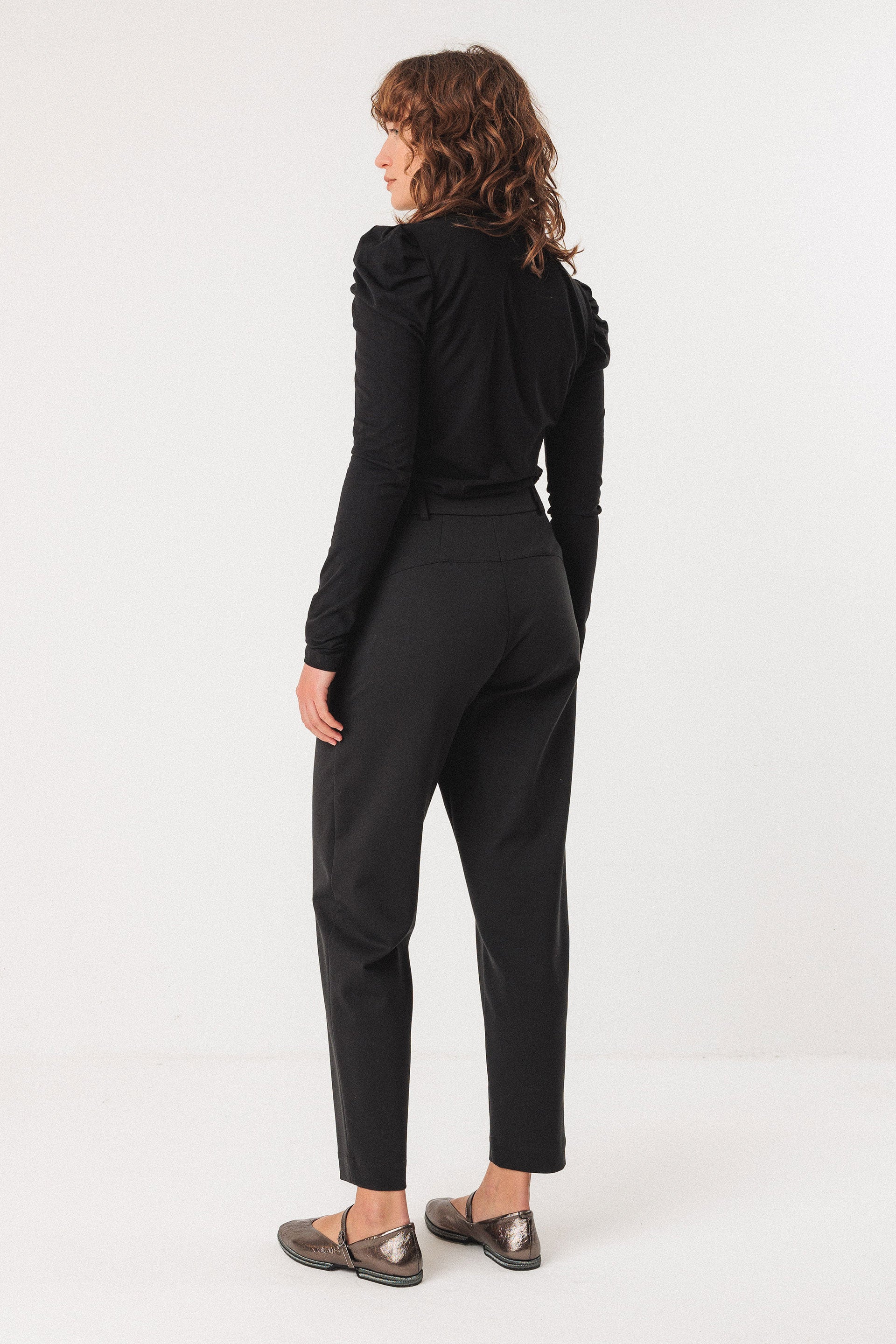 skfk femme pantalon ezama tencel modal noir l armoire poethique  3 