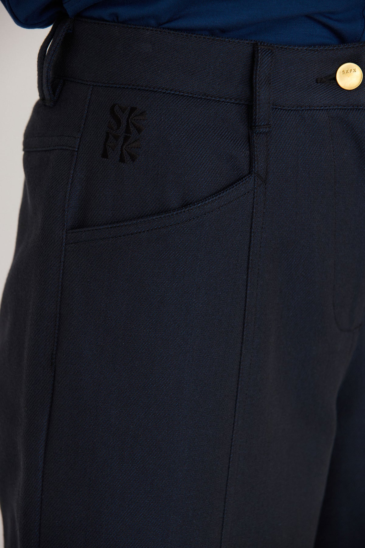 skfk femme pantalon large aizane coton bio bleu armoire poethique  3 