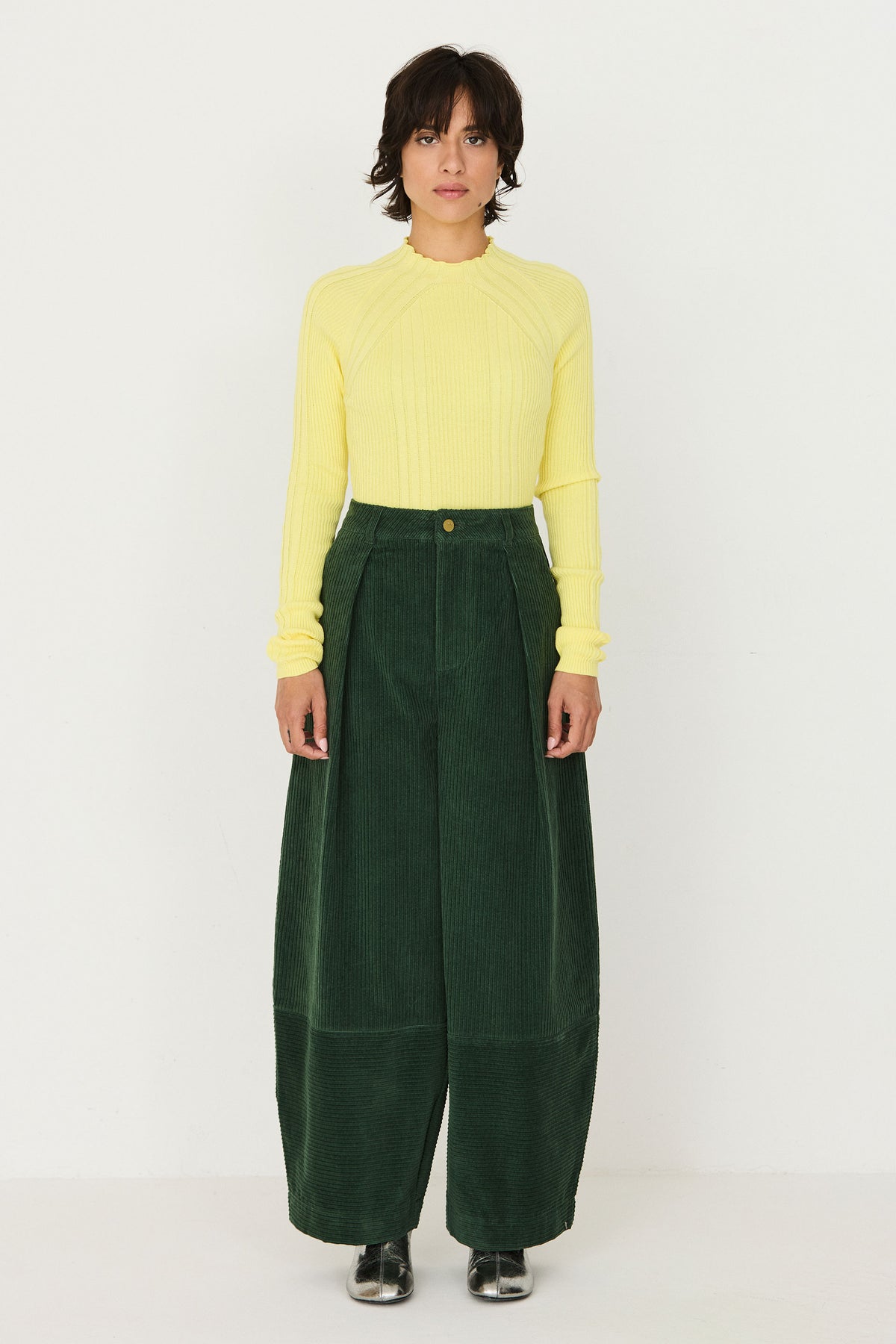 skfk femme pantalon large kenare coton bio vert armoire poethique  2 