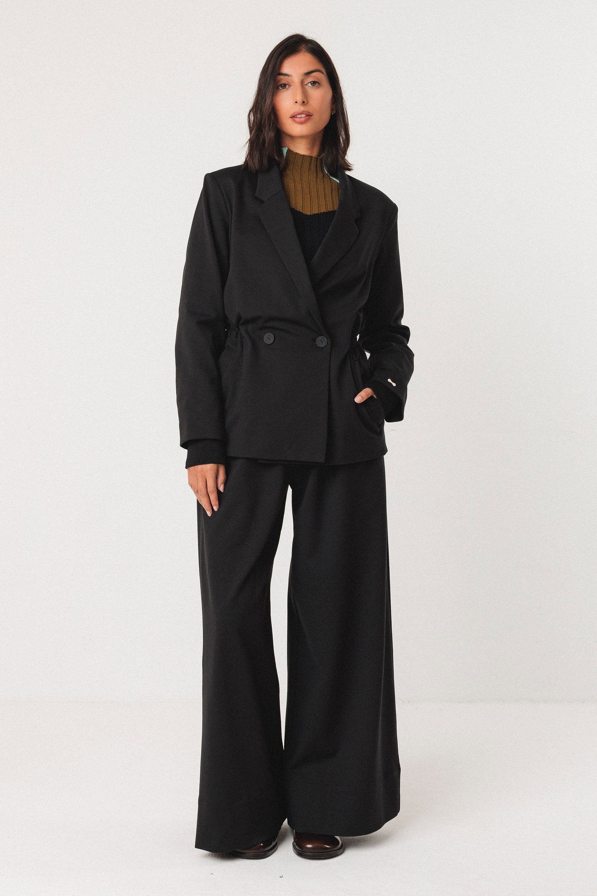 skfk femme pantalon nia tencel modal noir l armoire poethique  4 