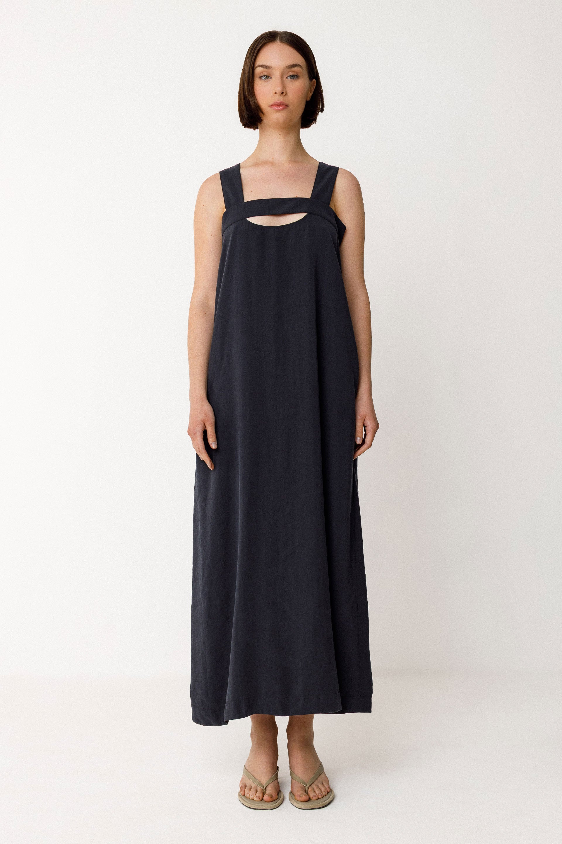 skfk femme robe elaia noir modal tencel l armoire poethique  1 