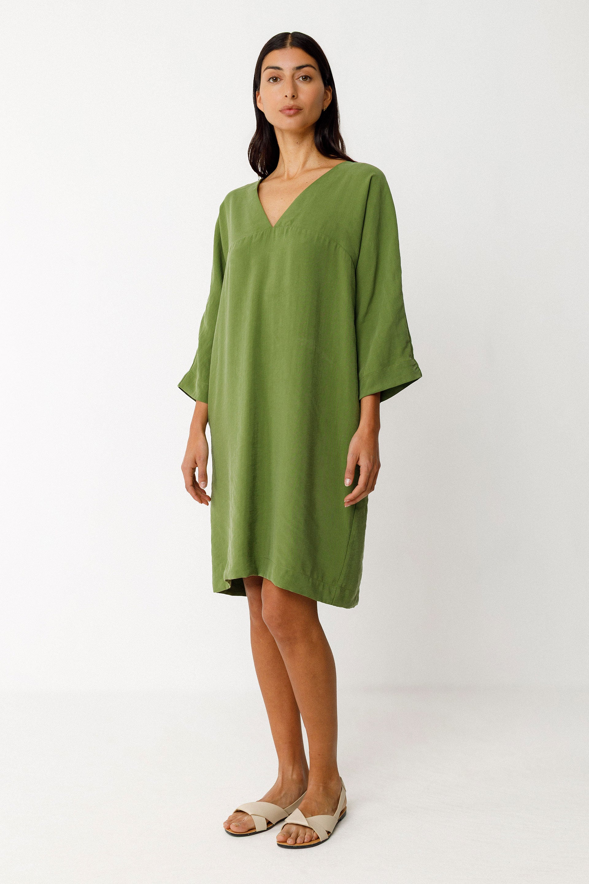 skfk femme robe nikole vert modal tencel l armoire poethique  2 
