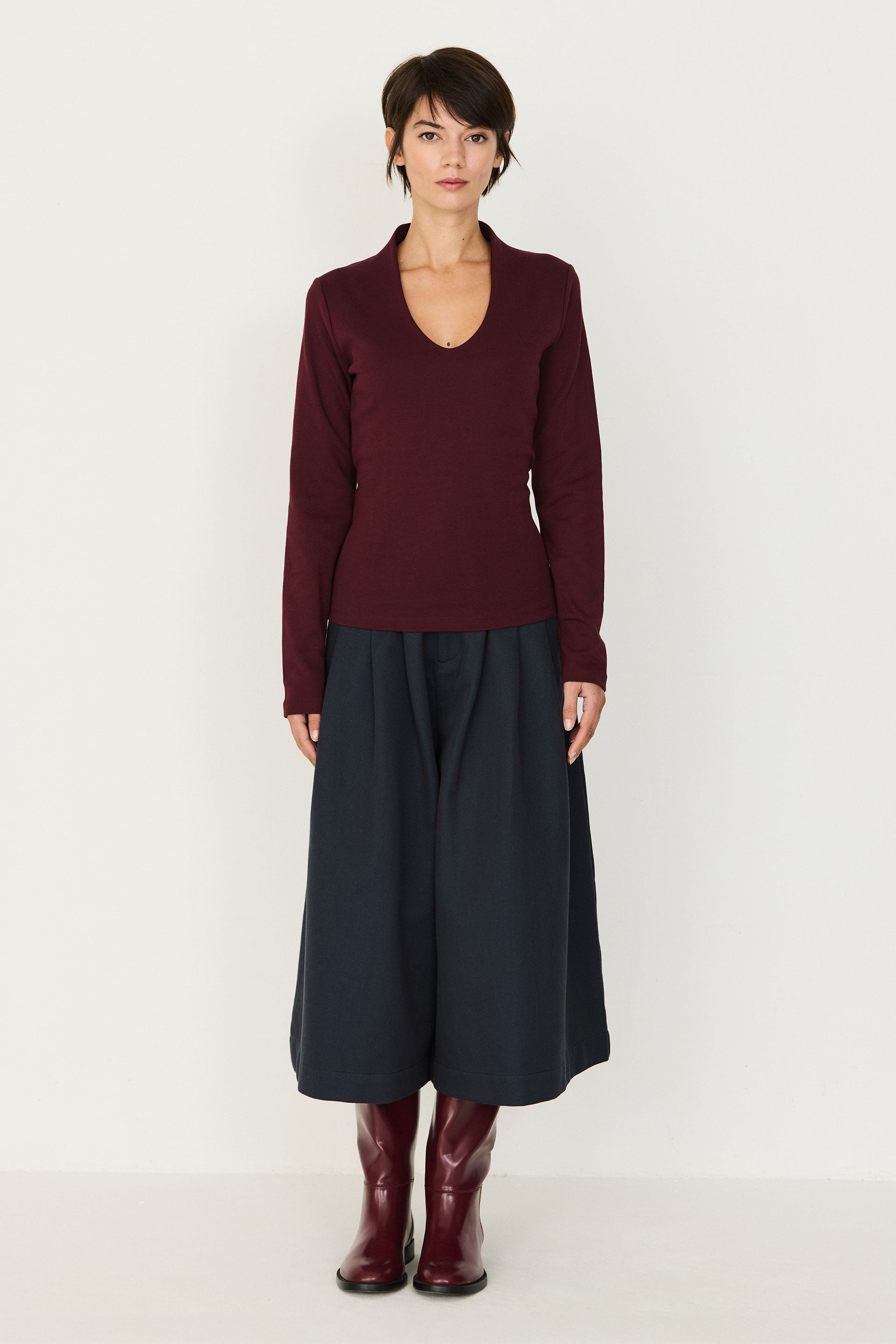 skfk femme tee shirt col v manches longues inge coton bio bordeaux l armoire poethique  2 