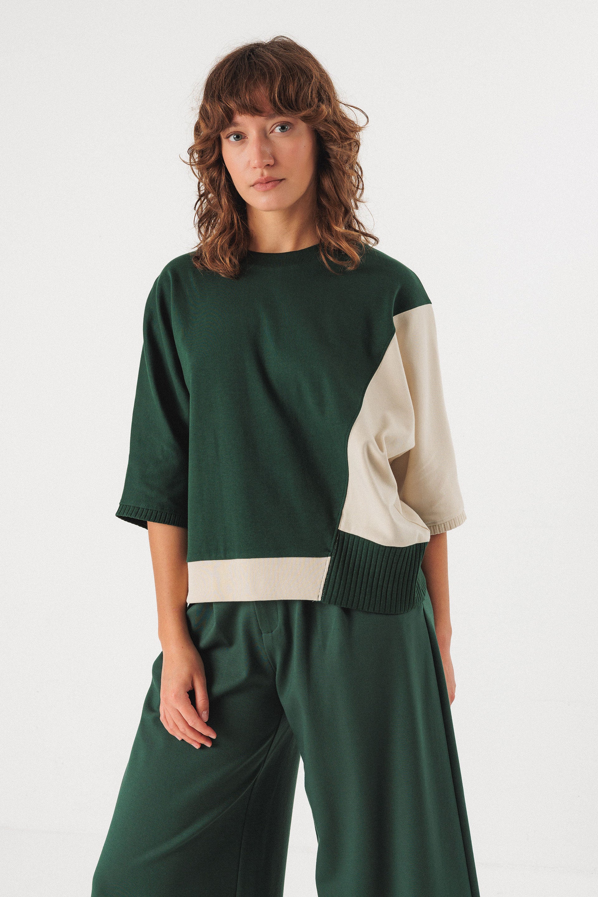 skfk femme top aloria coton bio vert fonce creme l armoire poethique  1 