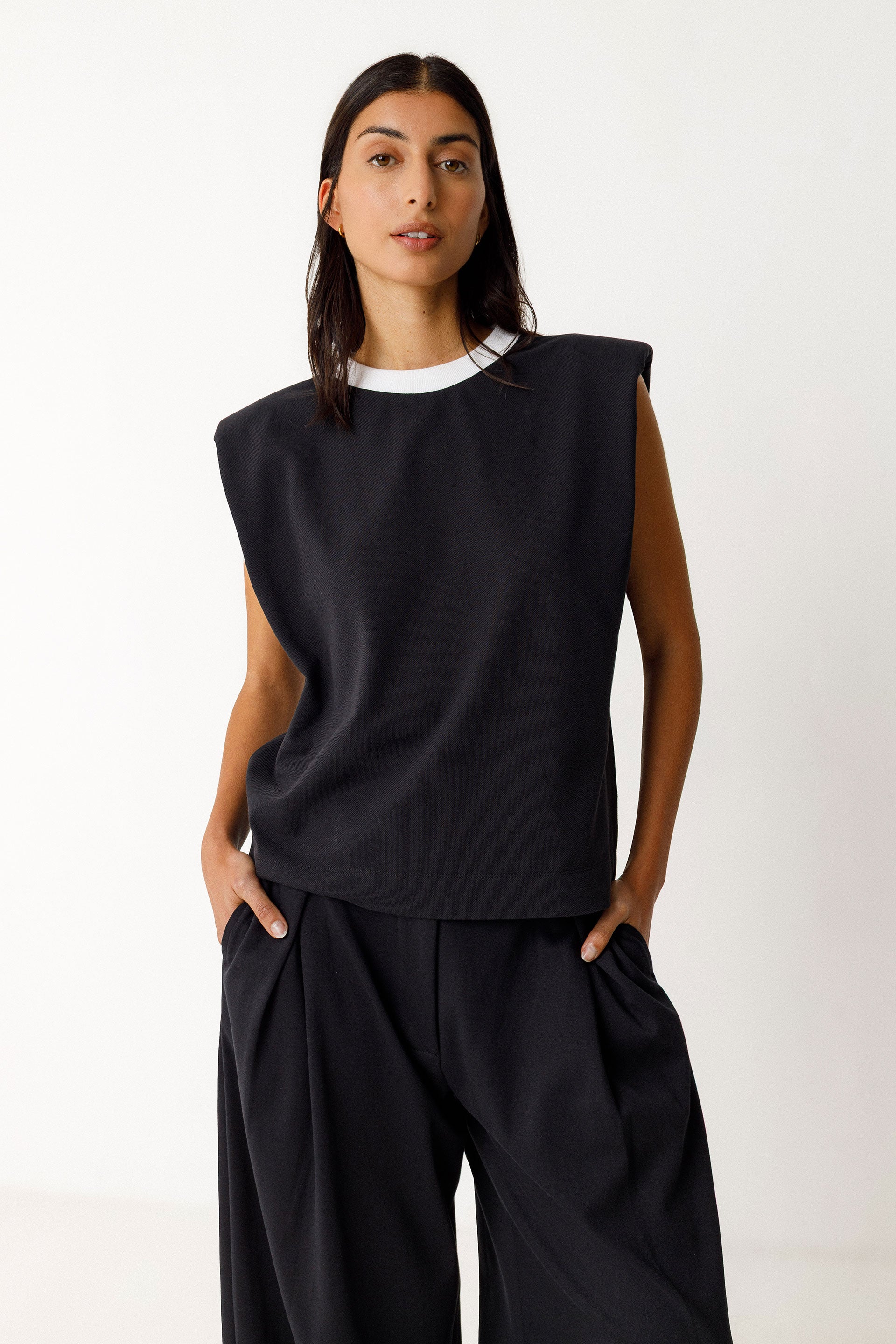 skfk femme top kasia noir coton bio l armoire poethique  2 