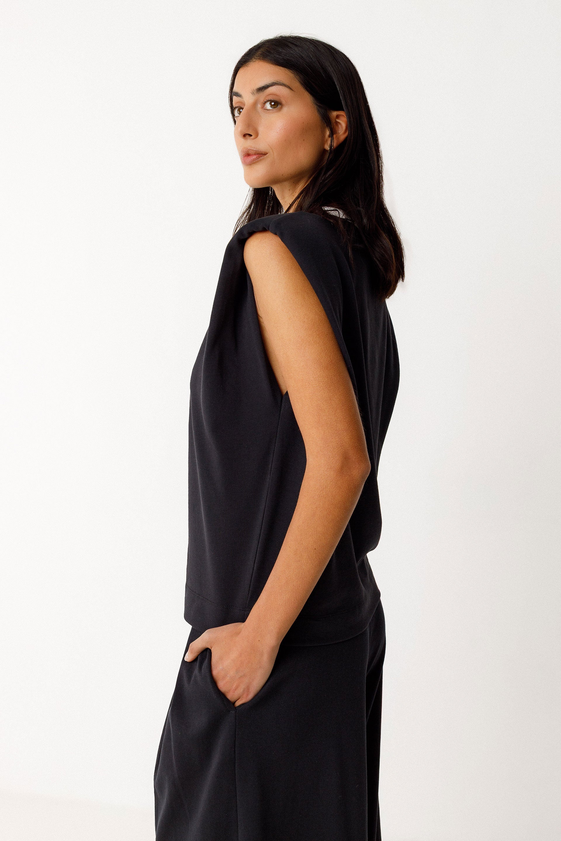 skfk femme top kasia noir coton bio l armoire poethique  3 