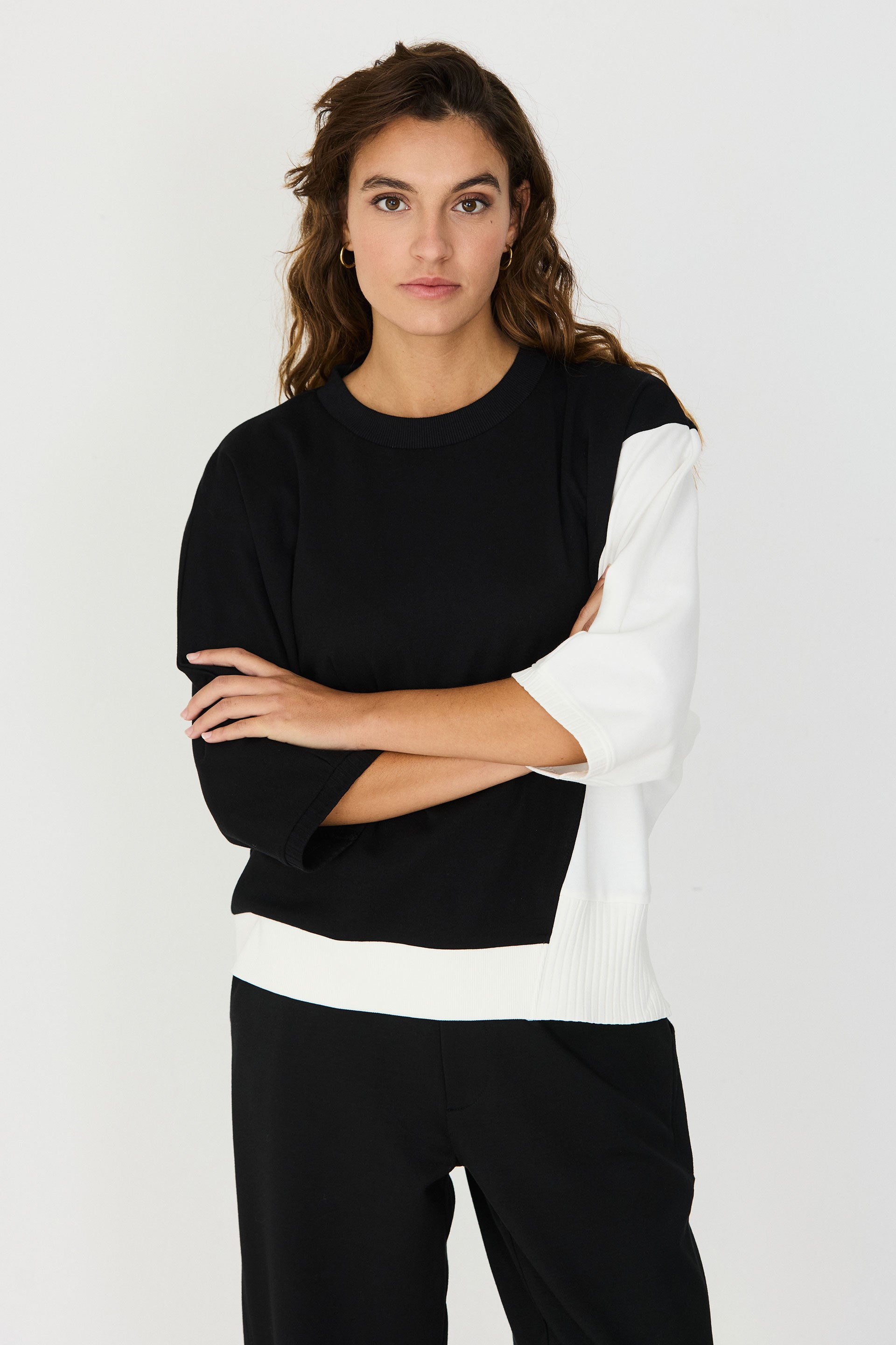 skfk femme top manches 3 4 aloria noir cr  me coton bio l armoire poethique  1 