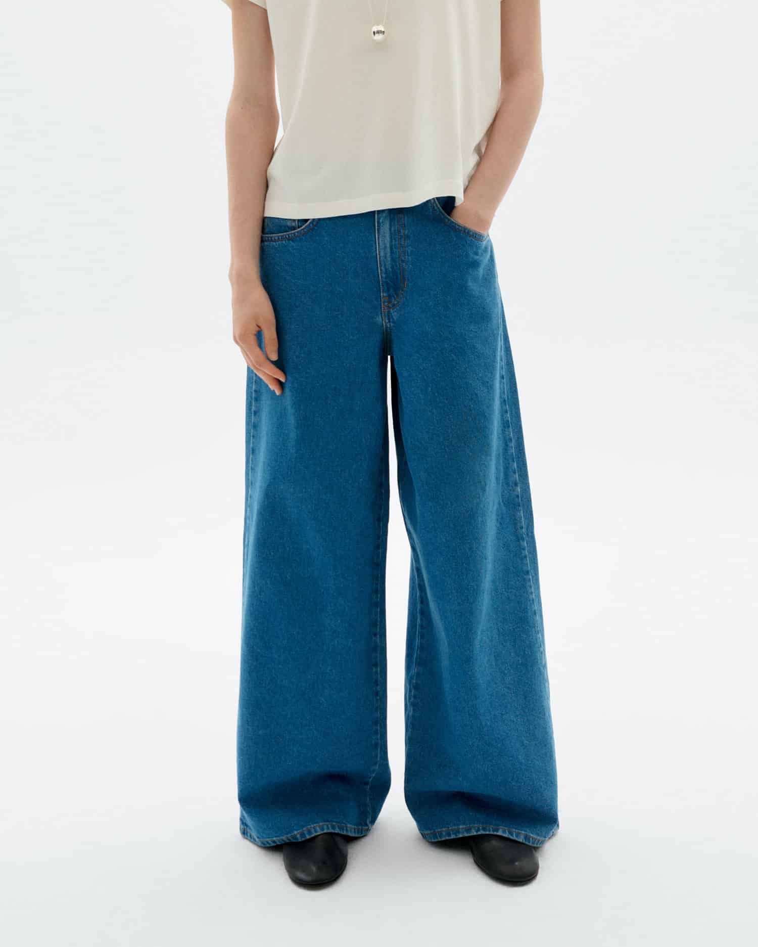 thinking mu femme jean large hedda bleu coton bio l armoire poethique  1 