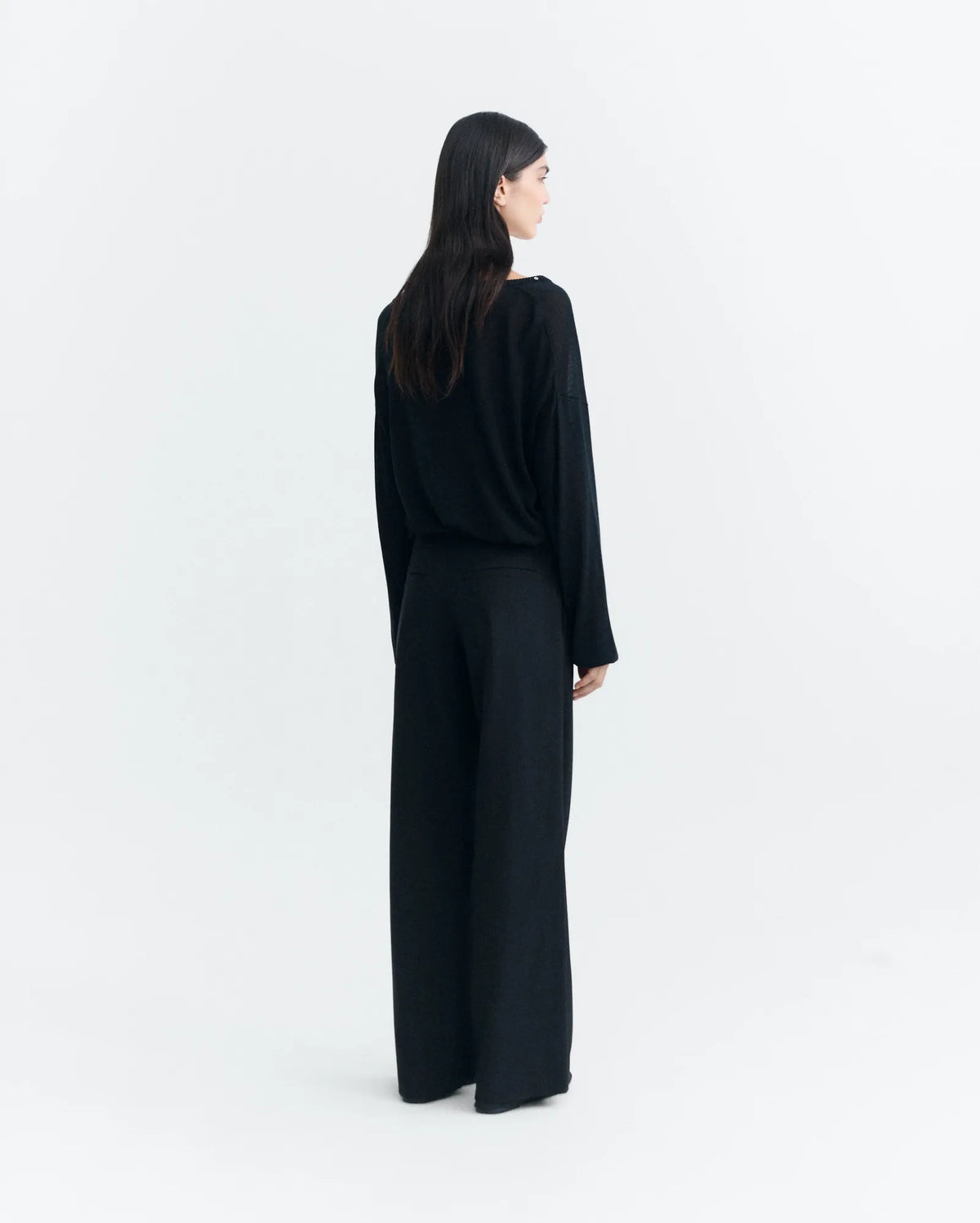 thinking mu pantalon droit en polyester recycle et laine yuri noir l armoire poethique