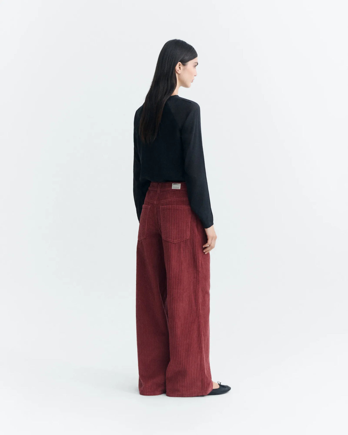 thinking mu pantalon large en velours de coton bio hedda brun acajou l armoire poethique