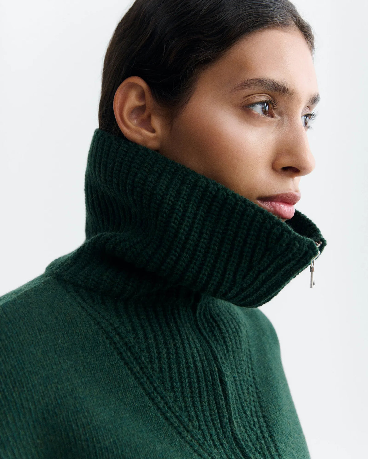 thinking mu pull col camionneur en laine tanit vert fonce l armoire poethique