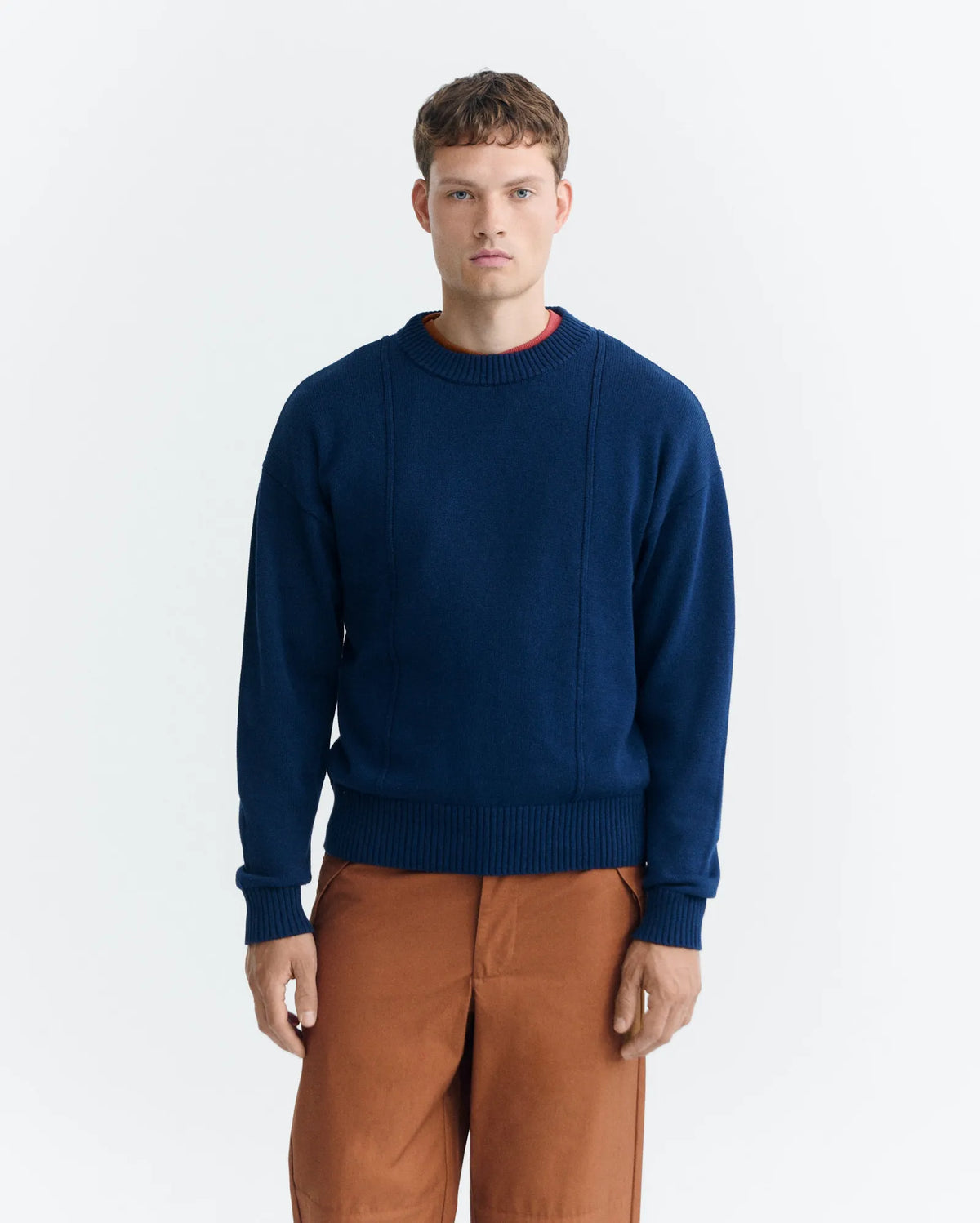 thinking mu pull en coton bio et coton recycle cole knitted bleu marine l armoire poethique