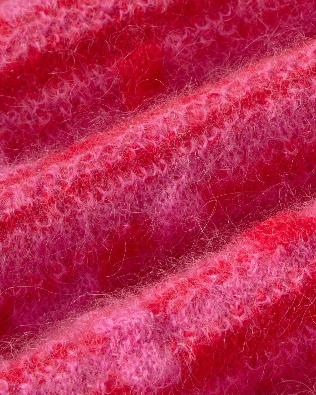thinking mu pull en laine candela knitted rose et rouge l armoire poethique