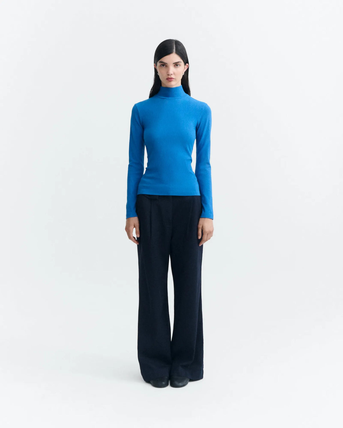 thinking mu top a manches longues en coton bio aine bleu l armoire poethique